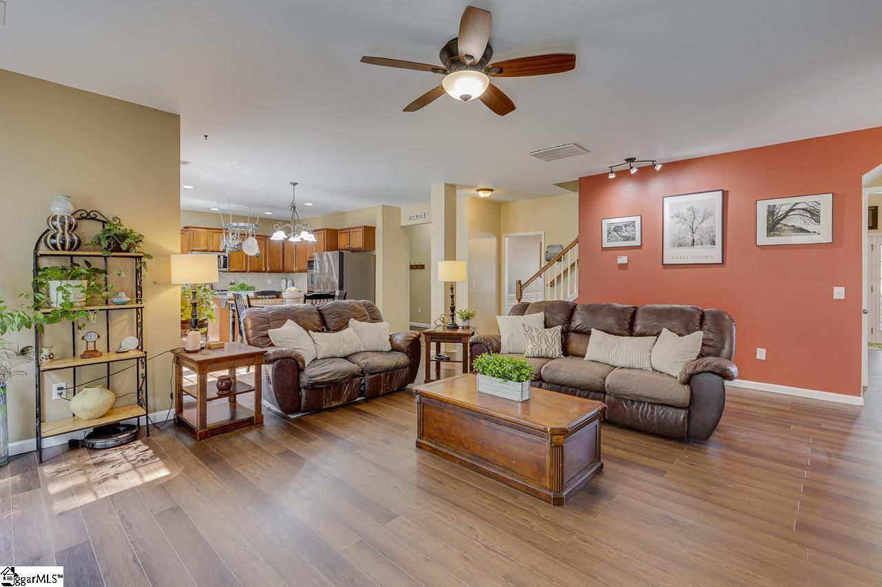 38 Heritage Point Drive Simpsonville, SC 29681