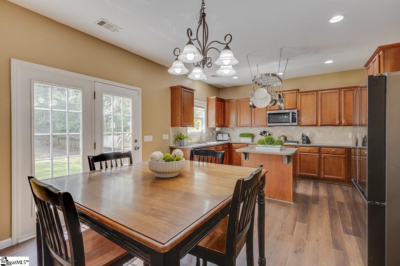 38 Heritage Point Drive Simpsonville, SC 29681