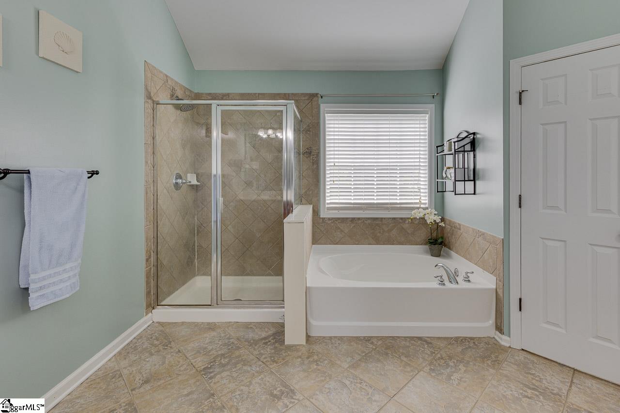 38 Heritage Point Drive Simpsonville, SC 29681