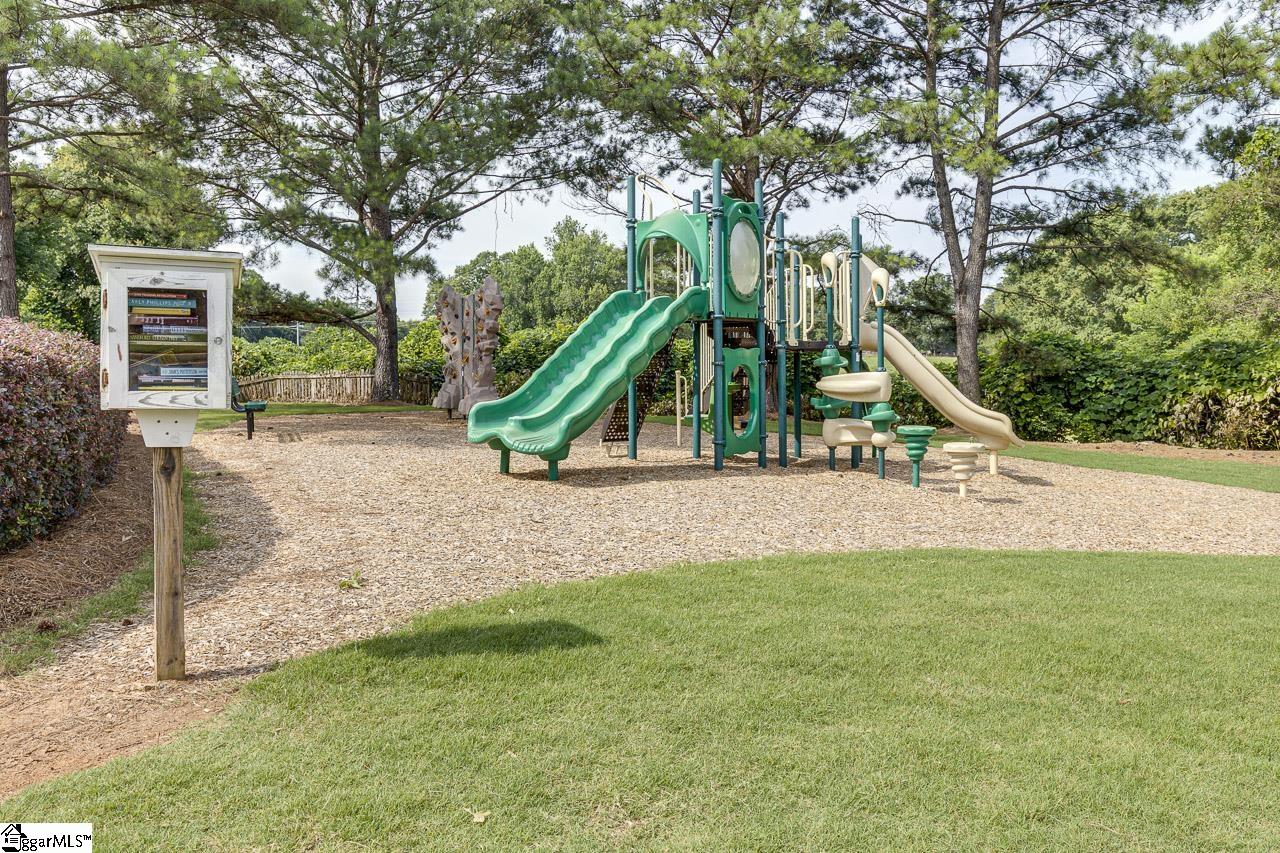 38 Heritage Point Drive Simpsonville, SC 29681