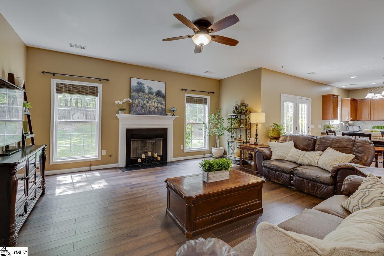 38 Heritage Point Drive Simpsonville, SC 29681