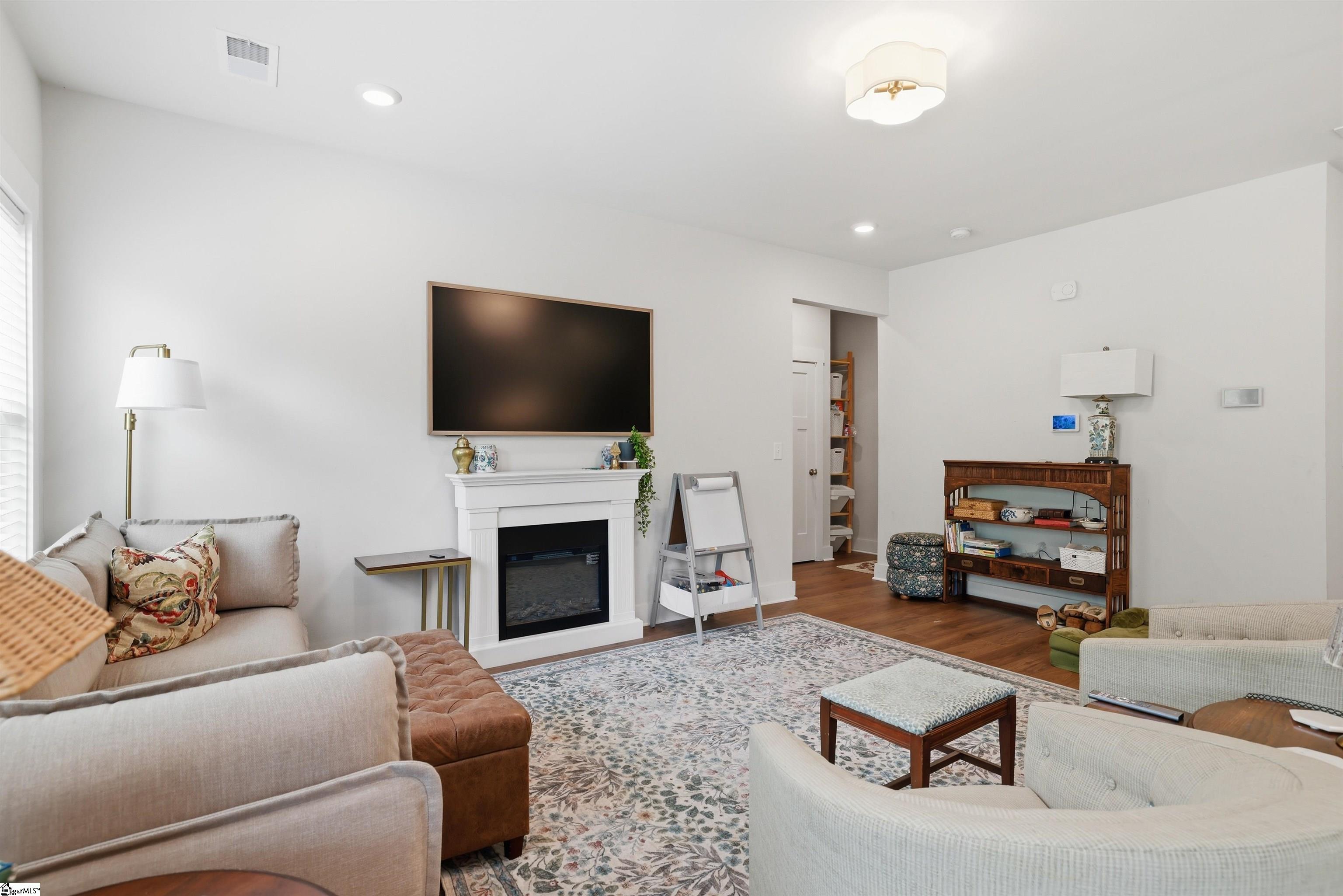 228 Bank Swallow Way Simpsonville, SC 29680