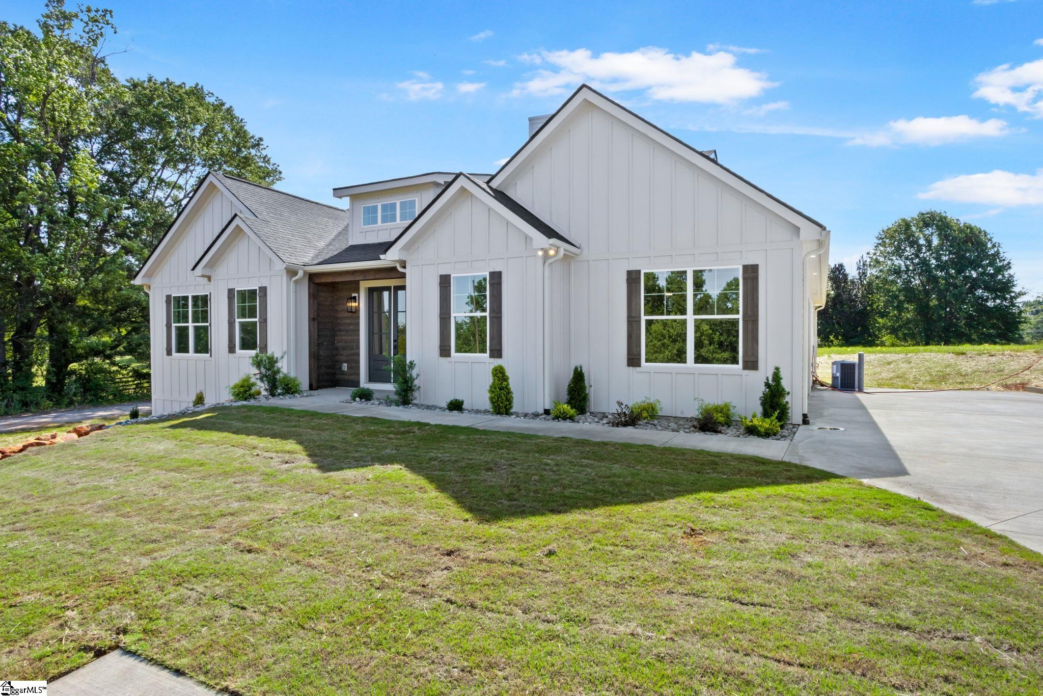 369 Pine Drive Greer, SC 29651