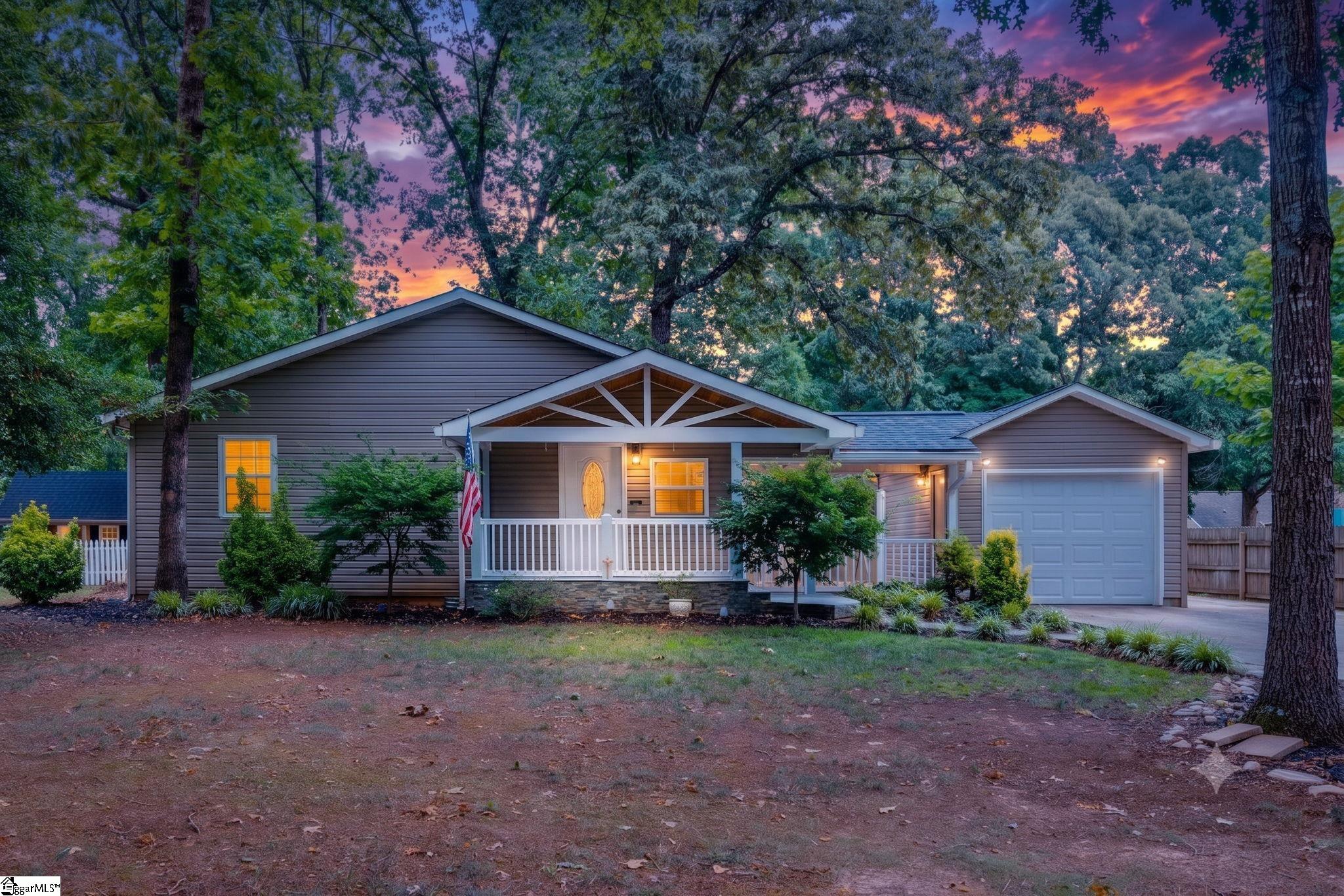 6 Woodharbor Drive Taylors, SC 29687