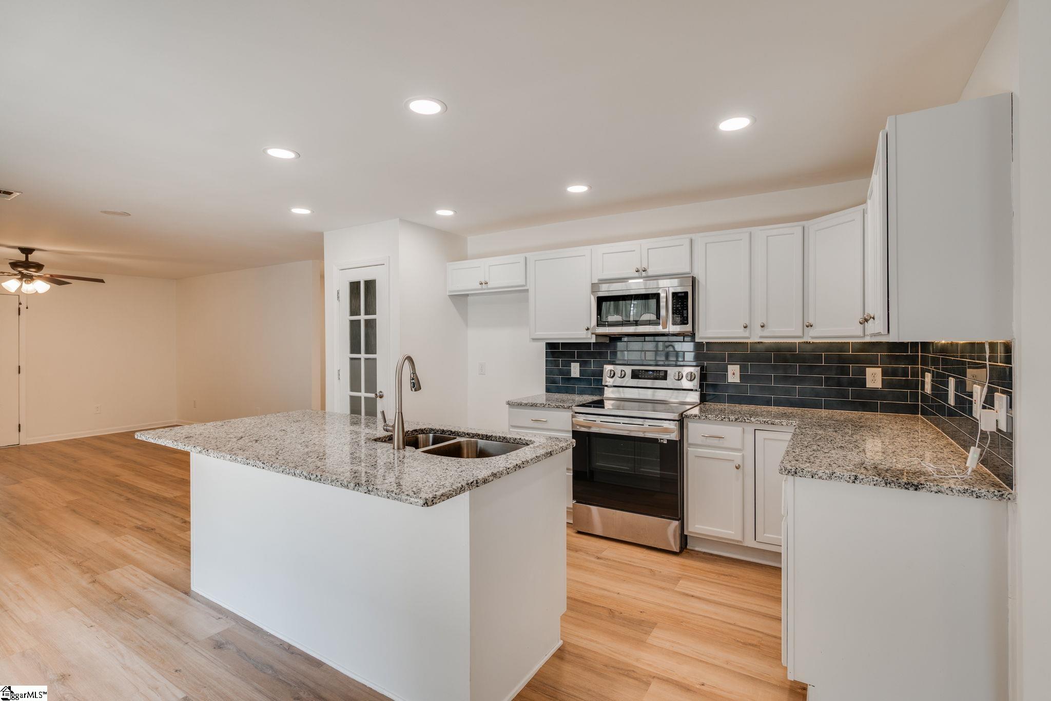 6 Woodharbor Drive Taylors, SC 29687