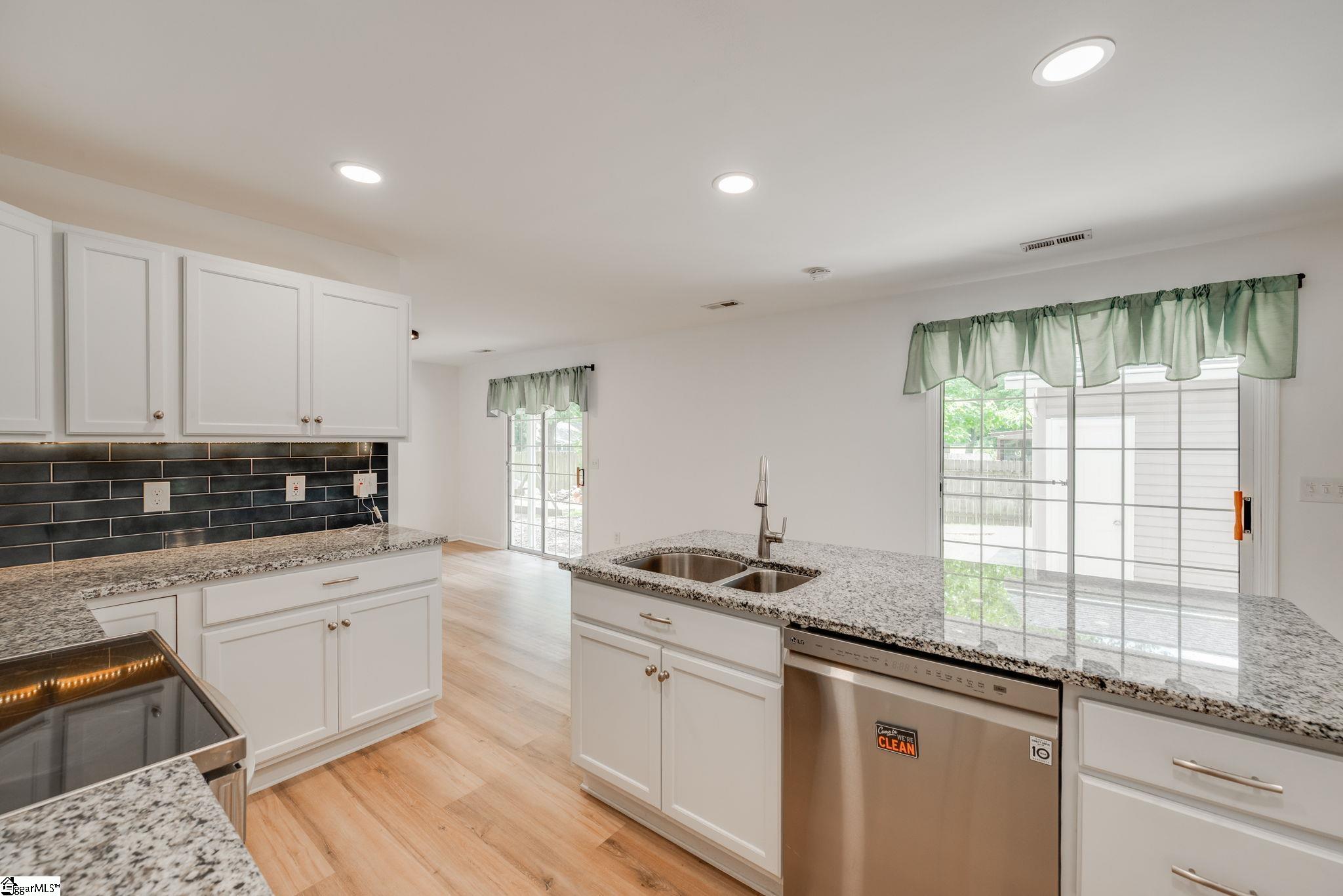 6 Woodharbor Drive Taylors, SC 29687