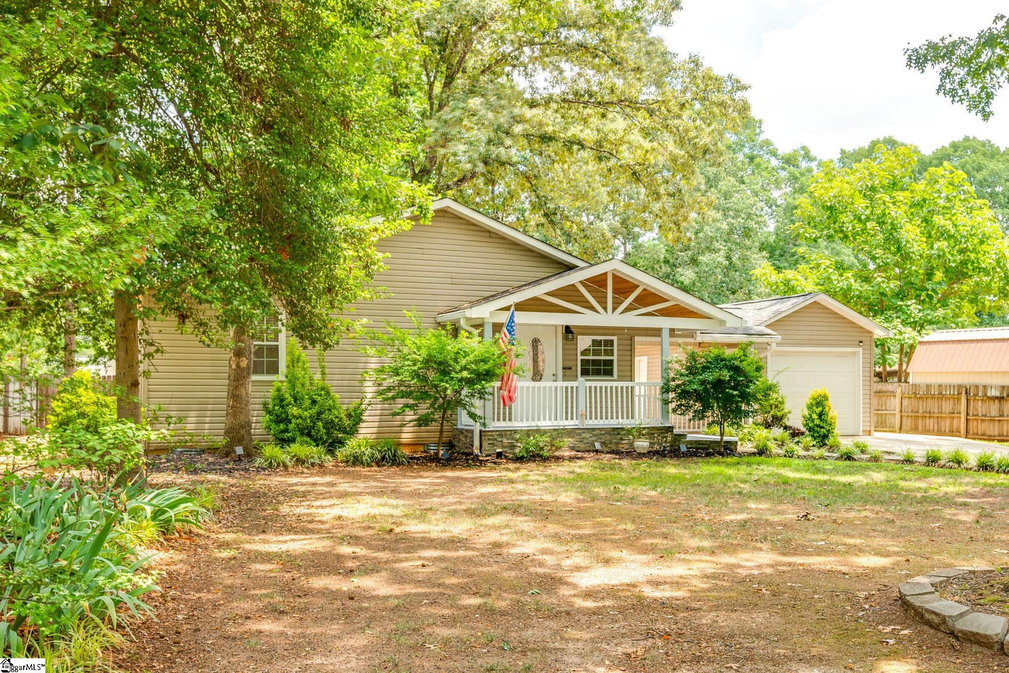 6 Woodharbor Drive Taylors, SC 29687