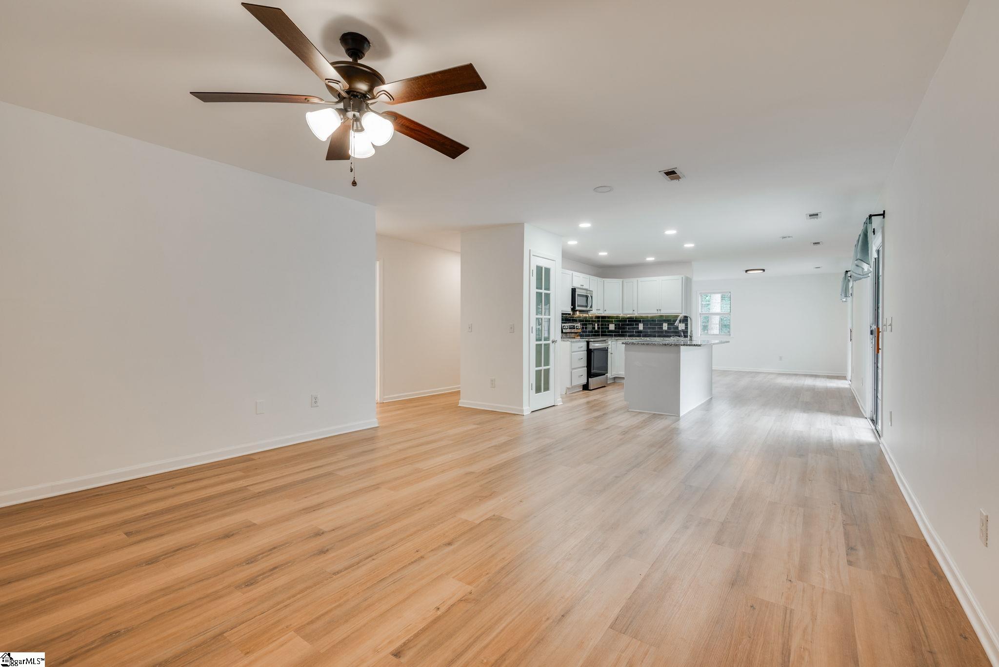 6 Woodharbor Drive Taylors, SC 29687
