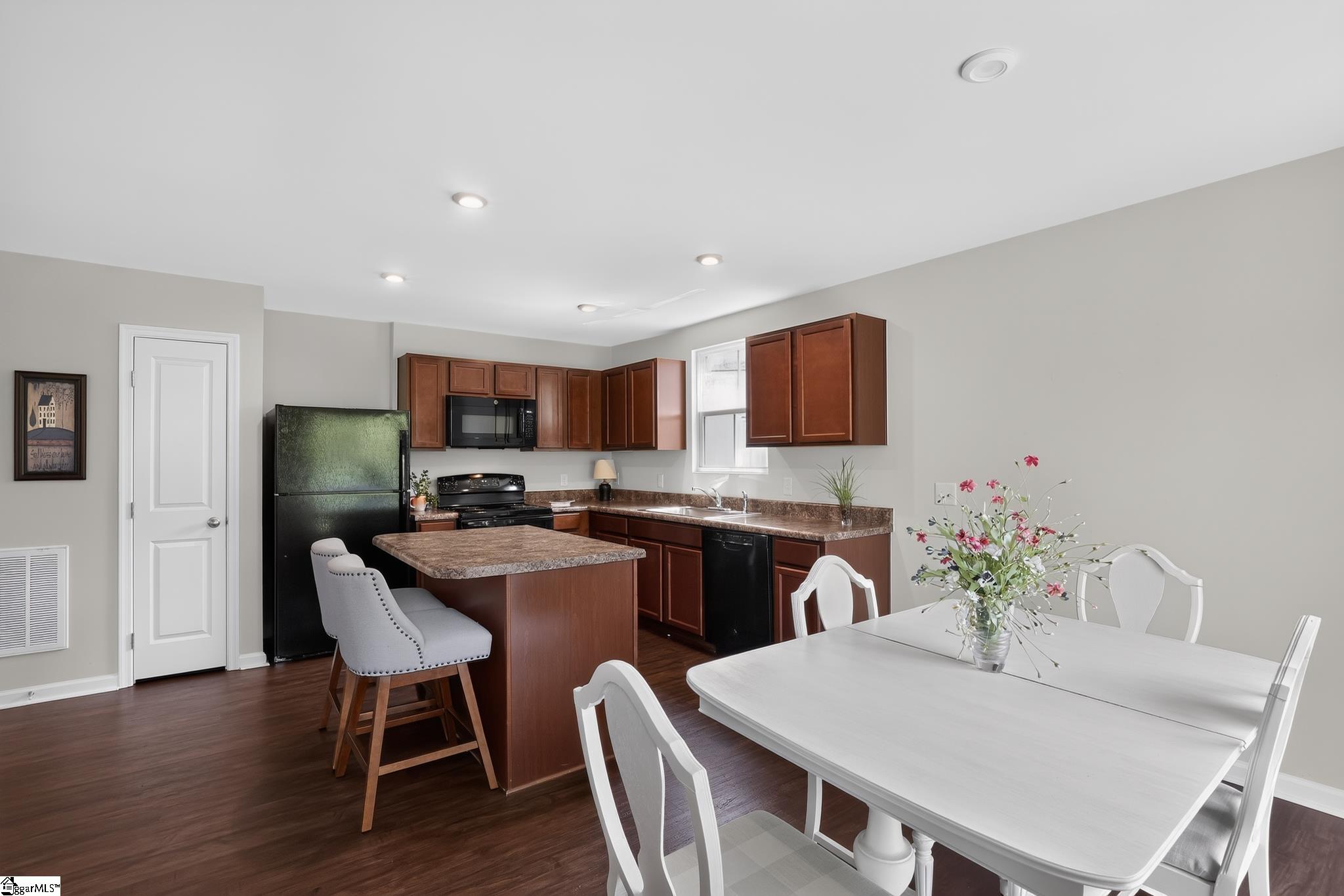 744 Parkside Drive Woodruff, SC 29388