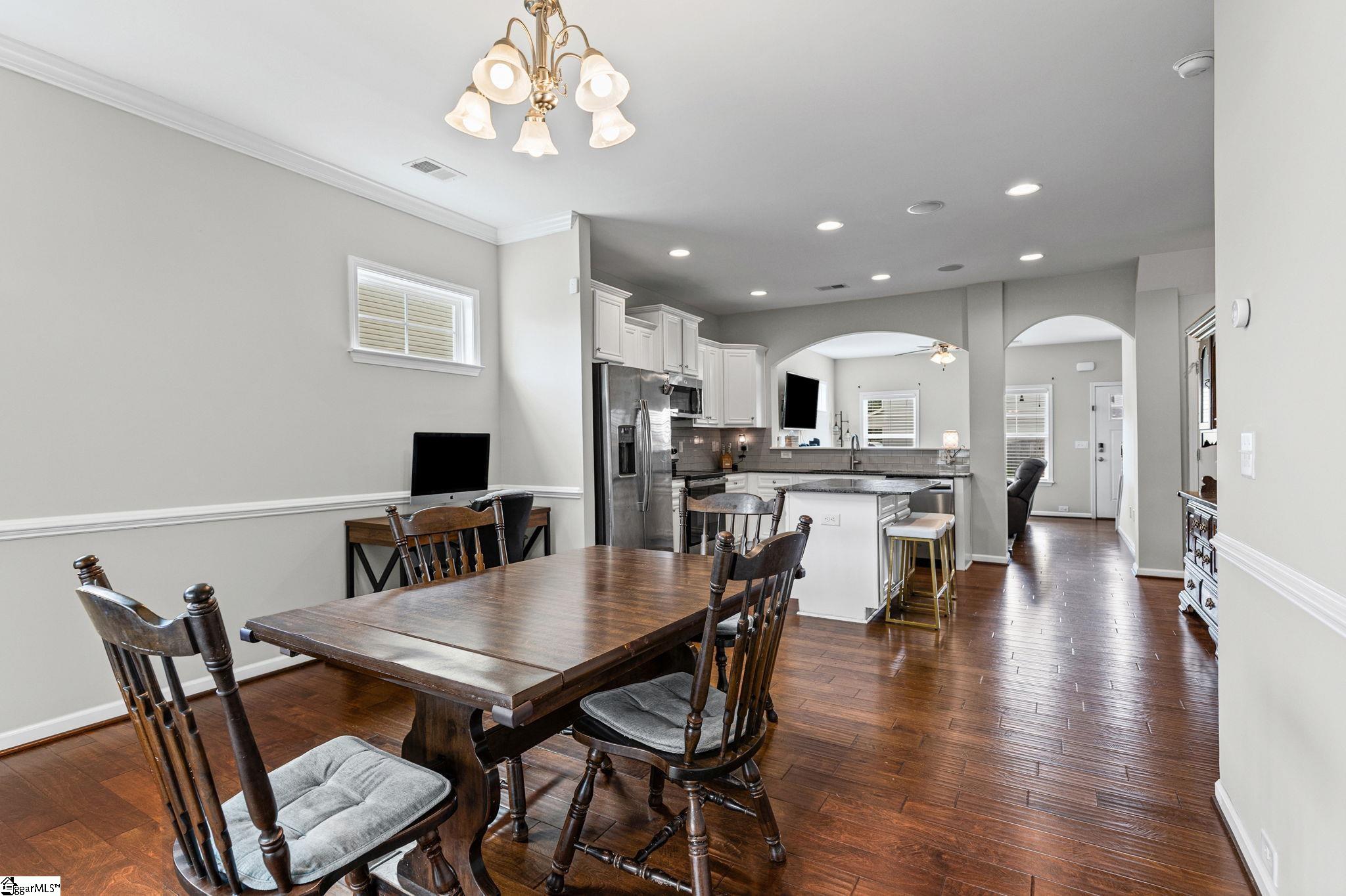 102 Dunsborough Drive Simpsonville, SC 29680