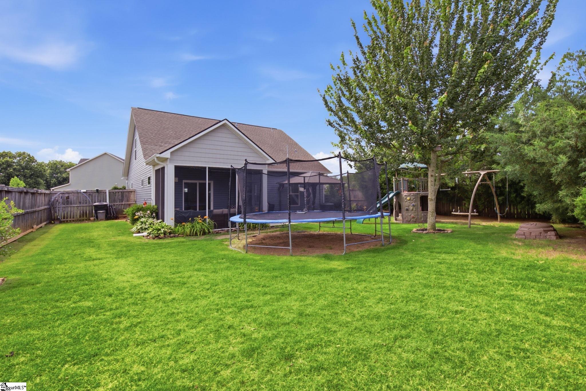 102 Dunsborough Drive Simpsonville, SC 29680