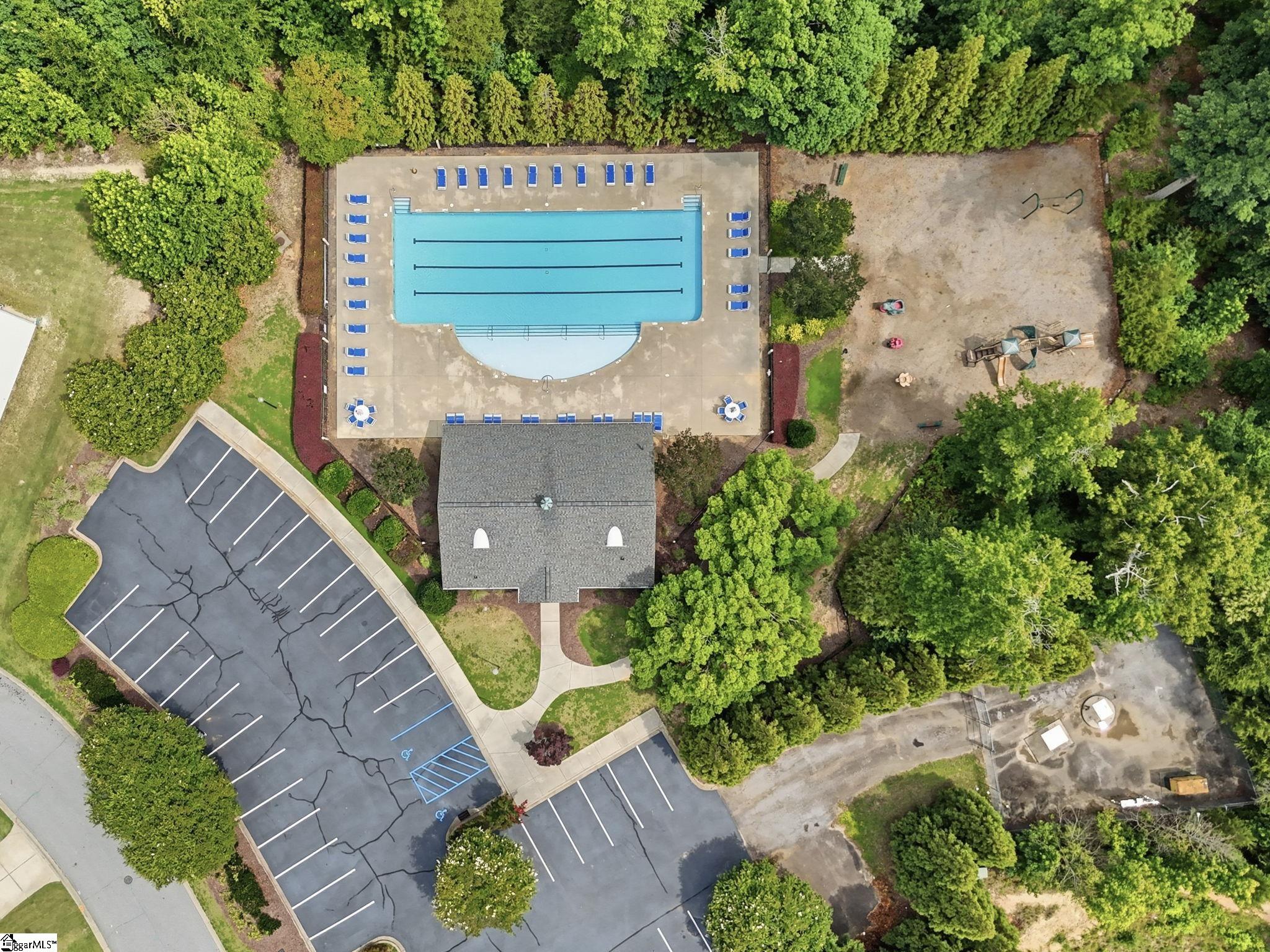 102 Dunsborough Drive Simpsonville, SC 29680