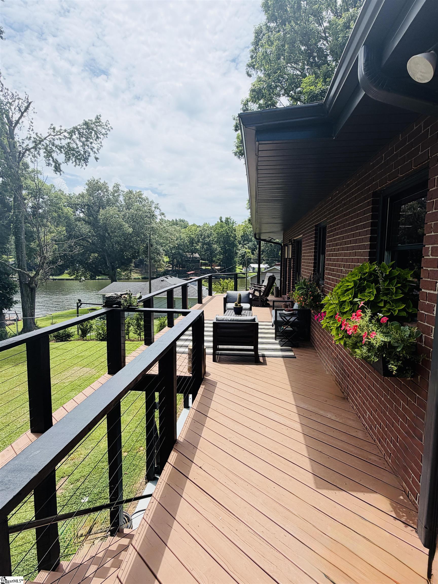 522 Sandshore Drive Greenwood, SC 29649