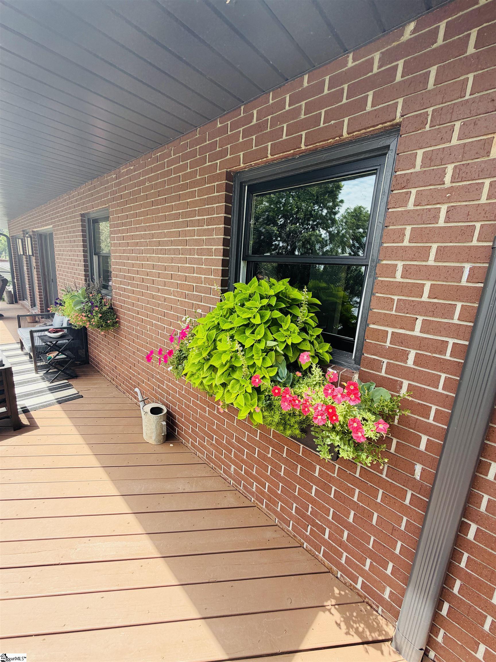 522 Sandshore Drive Greenwood, SC 29649
