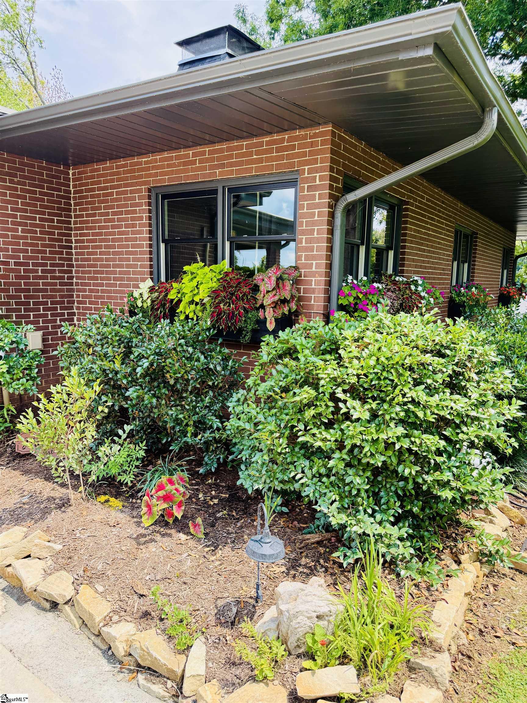 522 Sandshore Drive Greenwood, SC 29649