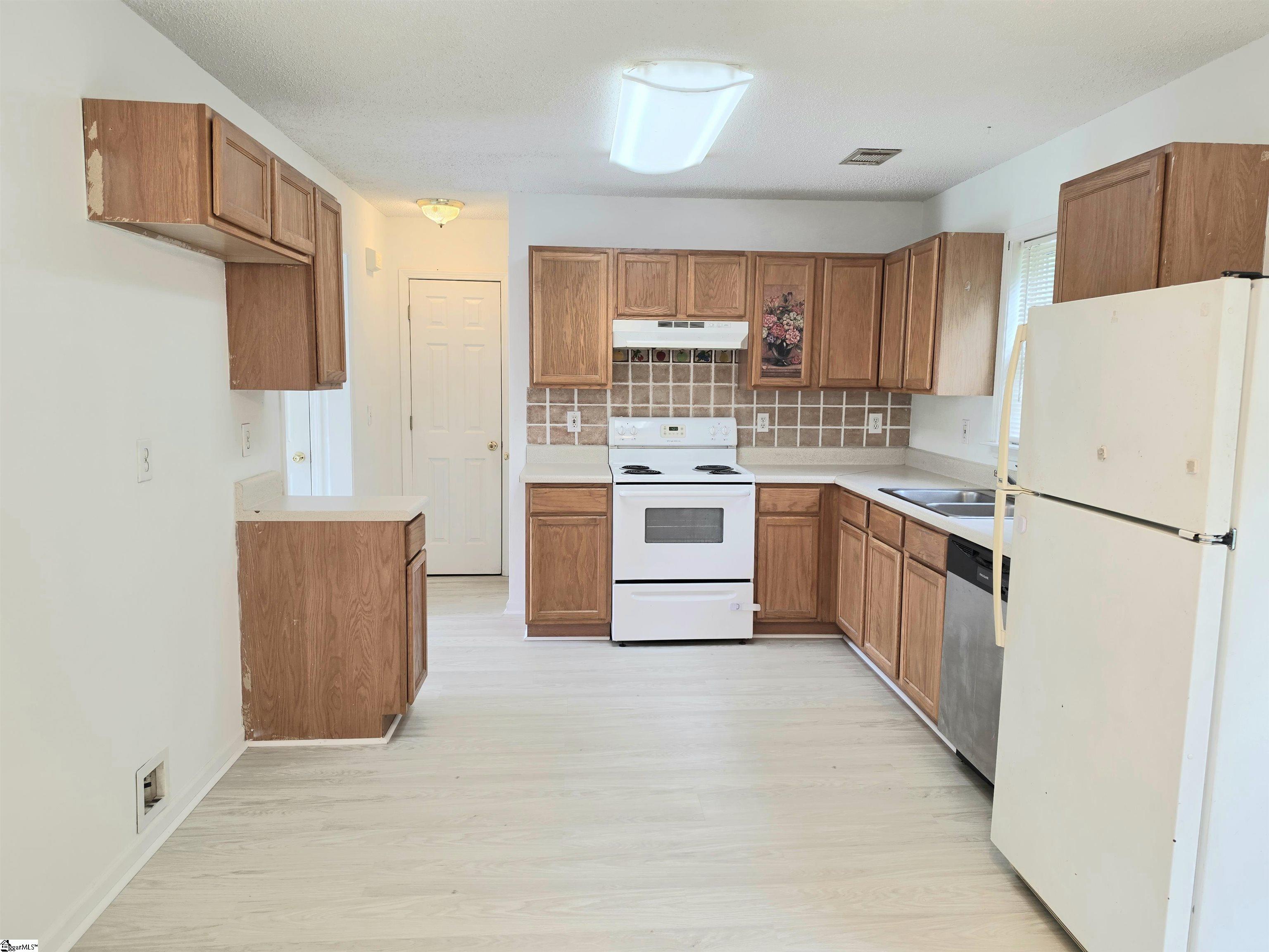 613 Golden Springs Lane Liberty, SC 29657-3321
