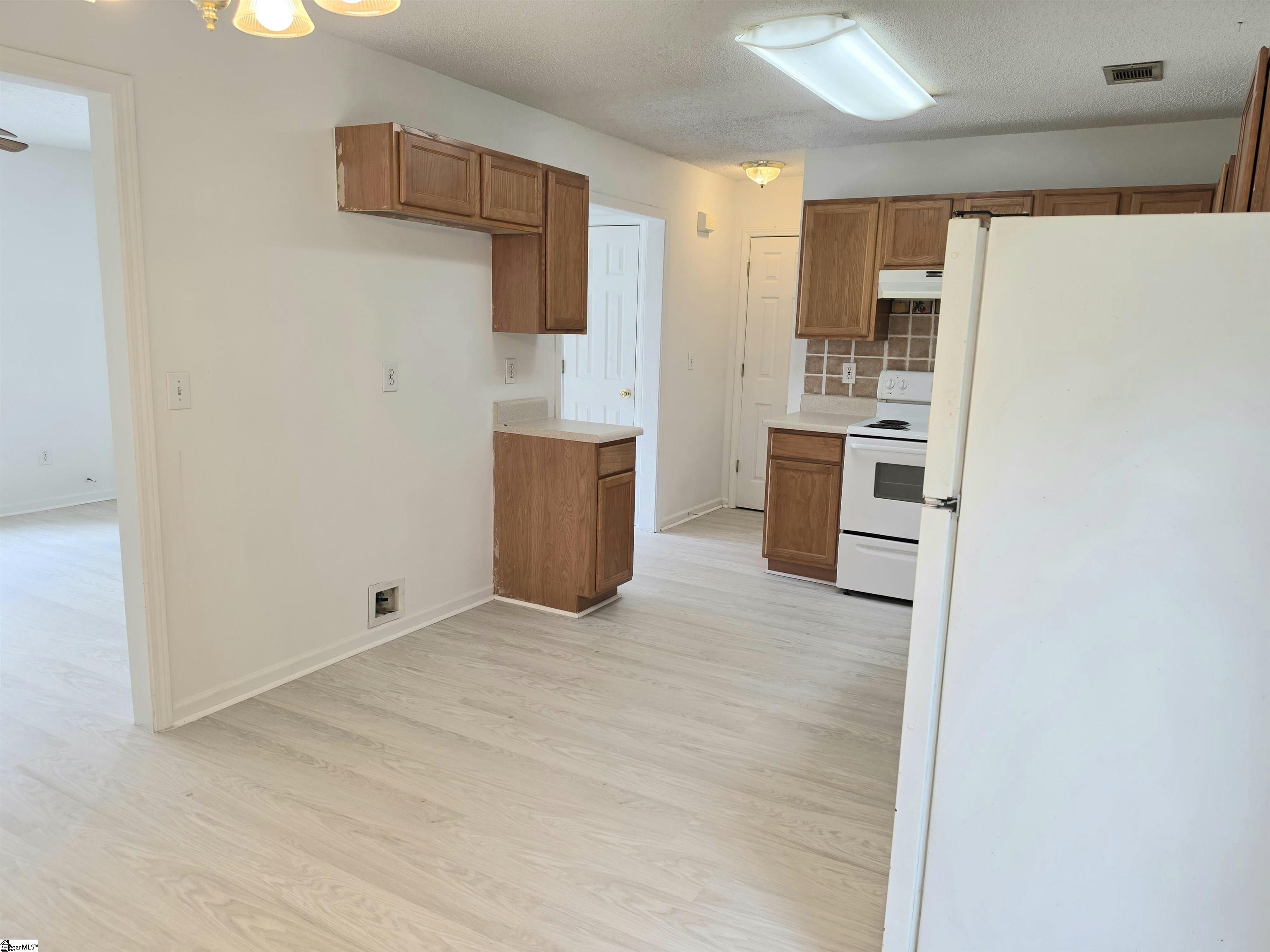 613 Golden Springs Lane Liberty, SC 29657-3321
