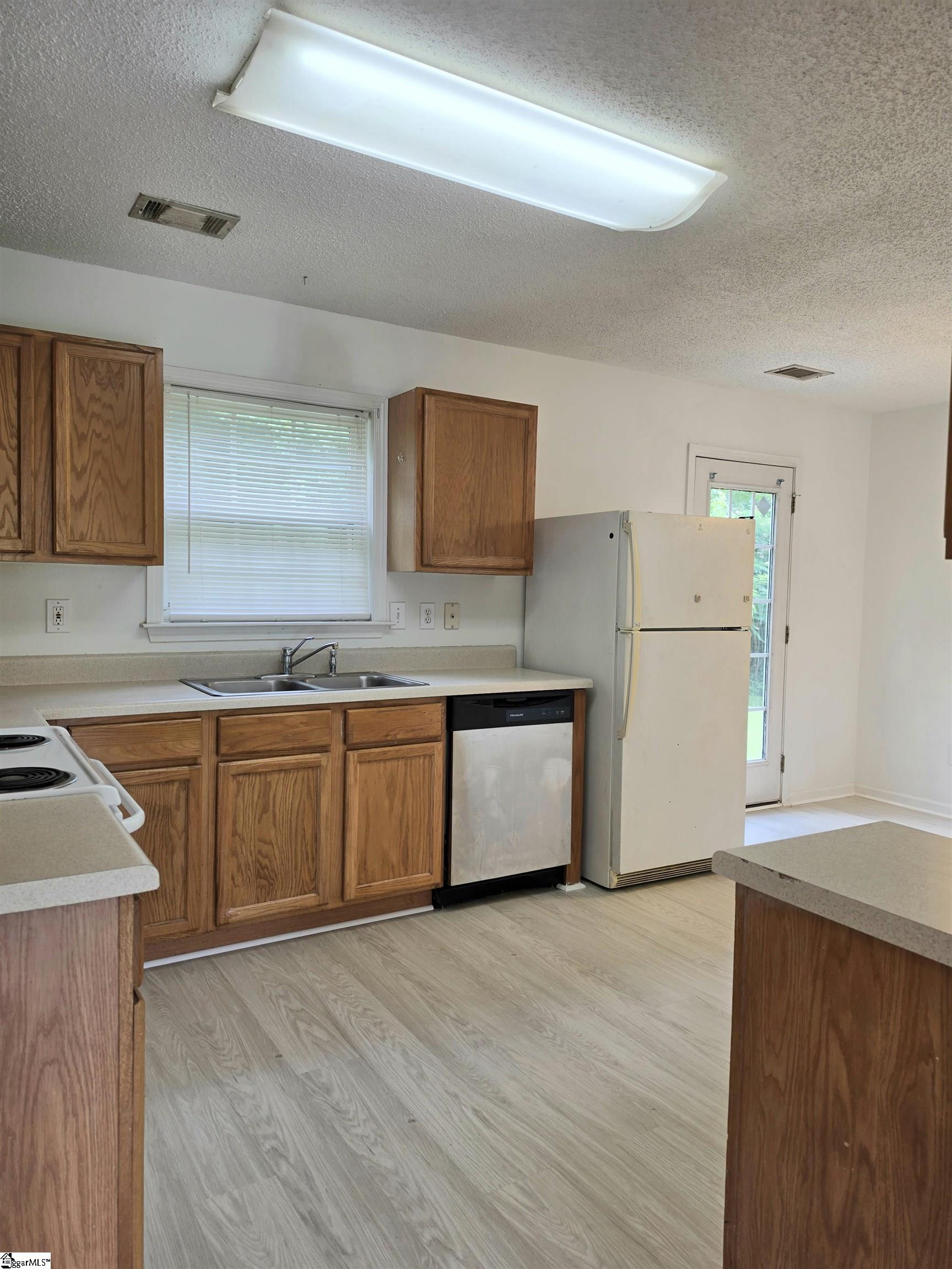 613 Golden Springs Lane Liberty, SC 29657-3321