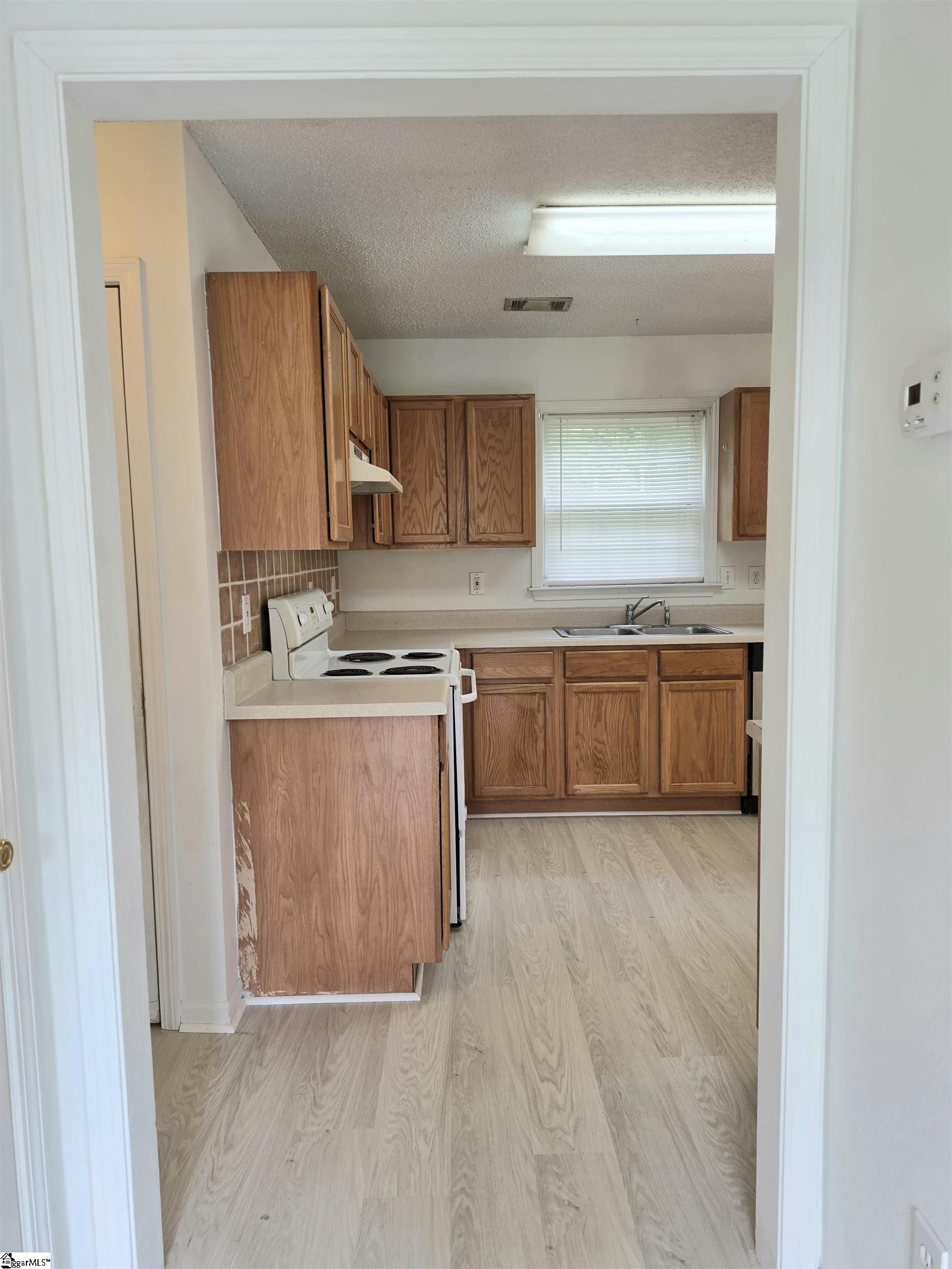 613 Golden Springs Lane Liberty, SC 29657-3321
