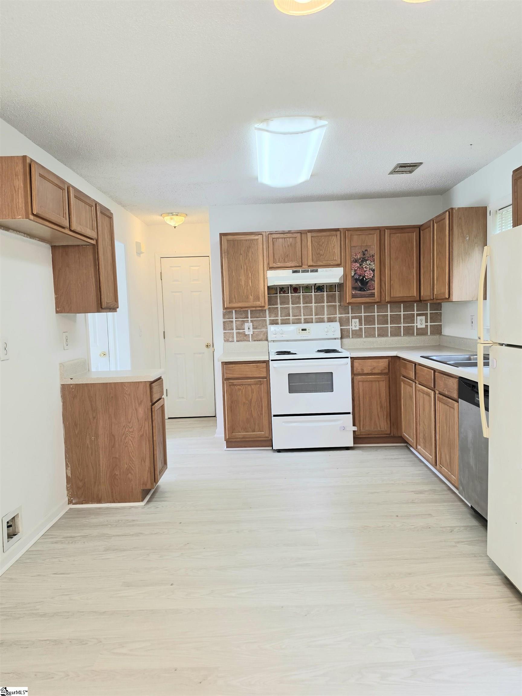 613 Golden Springs Lane Liberty, SC 29657-3321