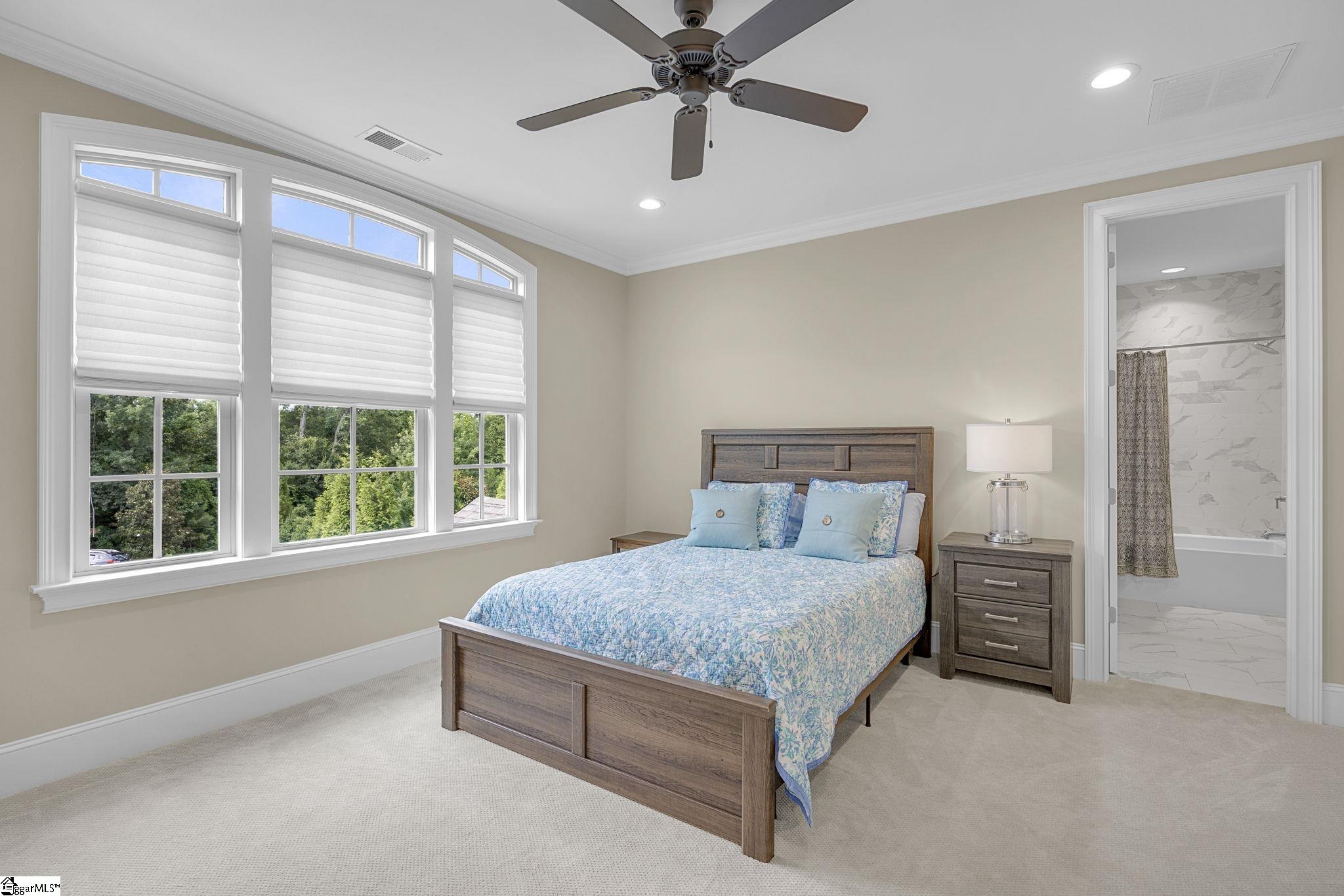 20 Parkins Oak Court Greenville, SC 29607