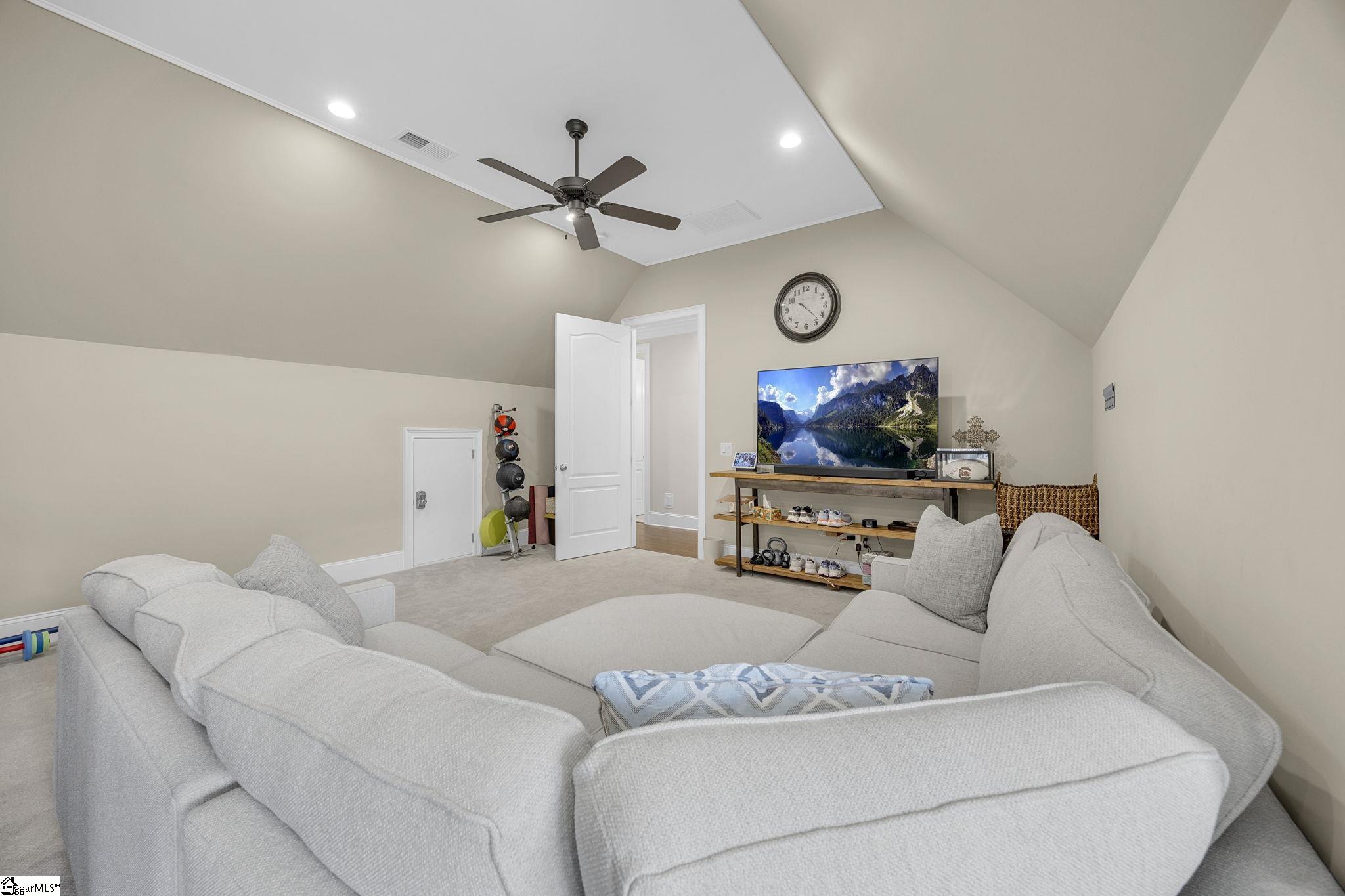 20 Parkins Oak Court Greenville, SC 29607