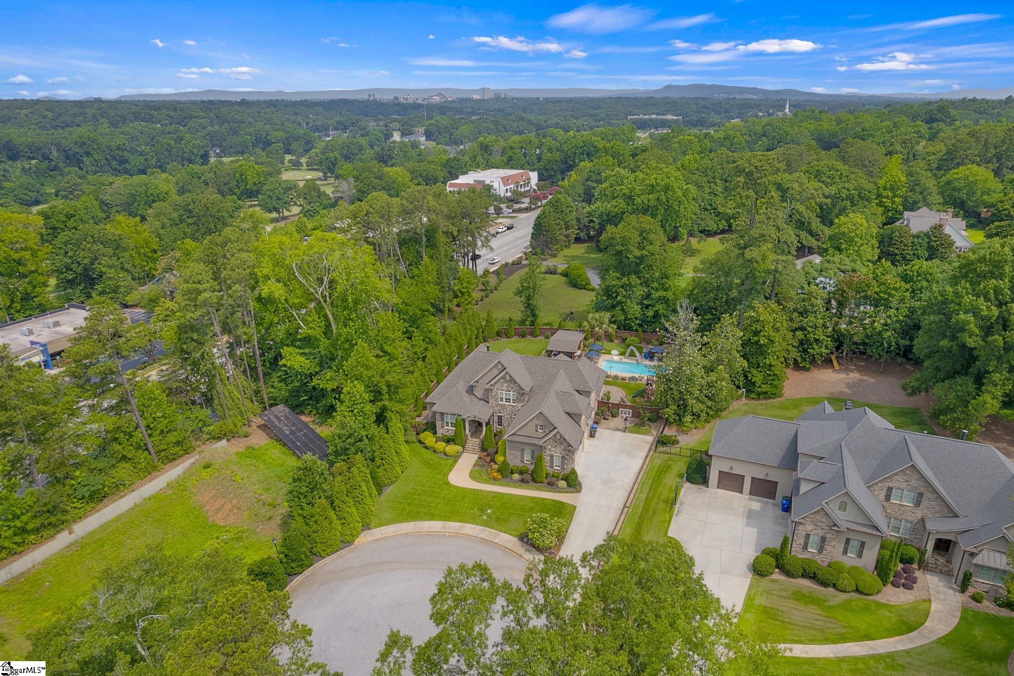 20 Parkins Oak Court Greenville, SC 29607