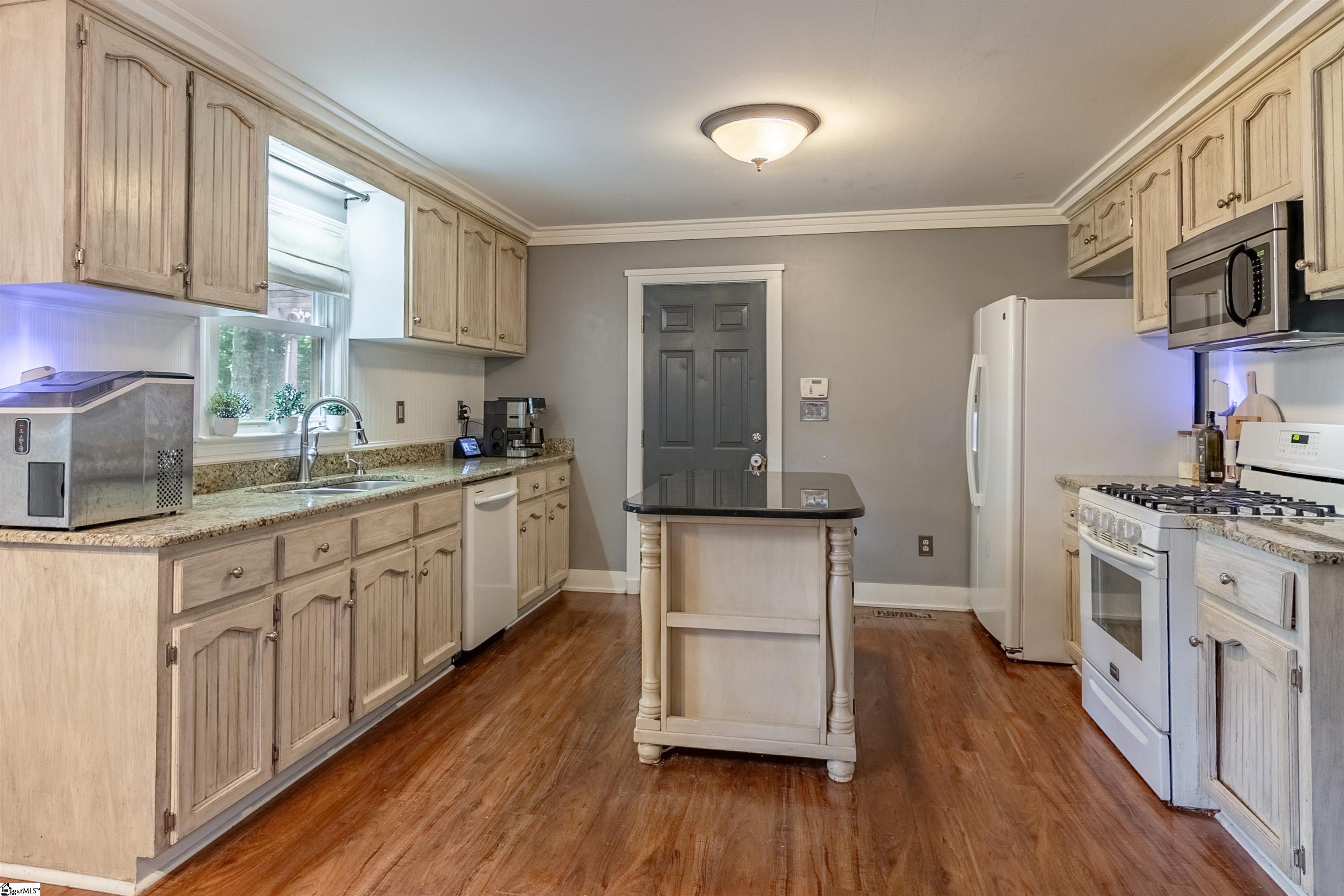505 Hunters Hill Road Simpsonville, SC 29680