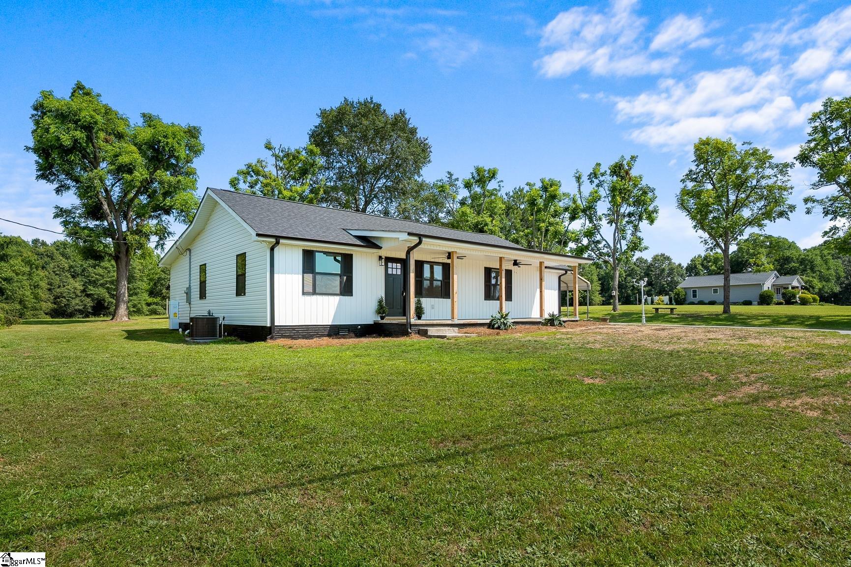 523 Crawford Road Belton, SC 29627