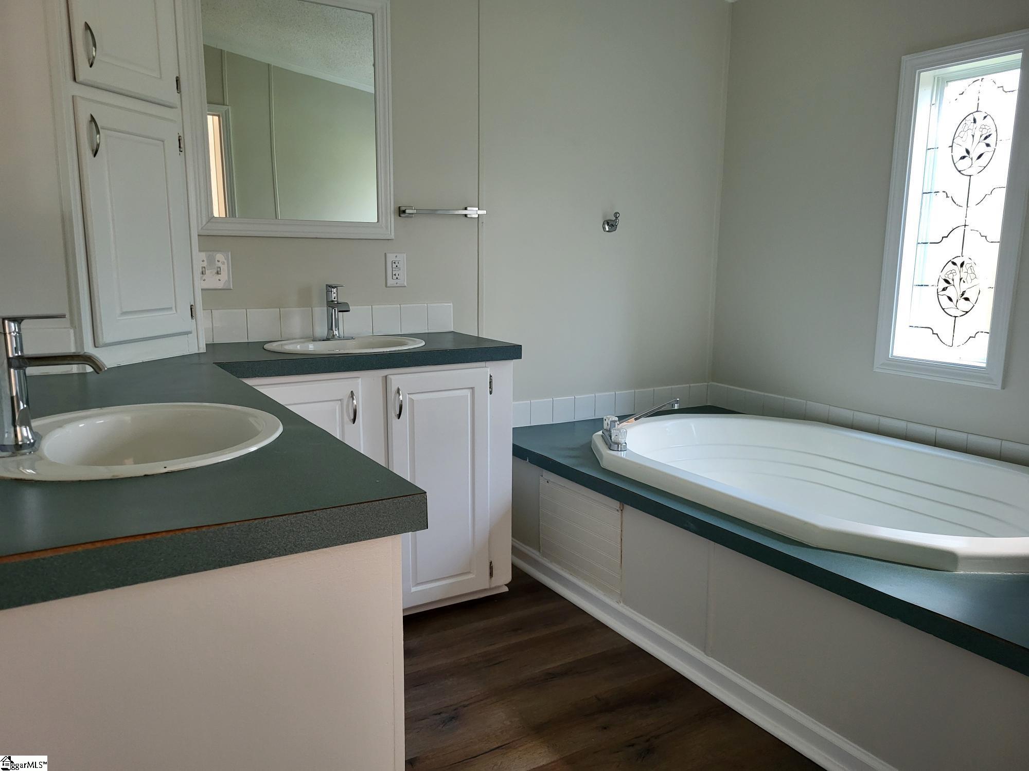 125 Oldfield Circle Williamston, SC 29697-3604