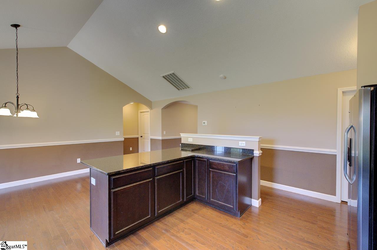 411 Shoreline Boulevard Boiling Springs, SC 29316