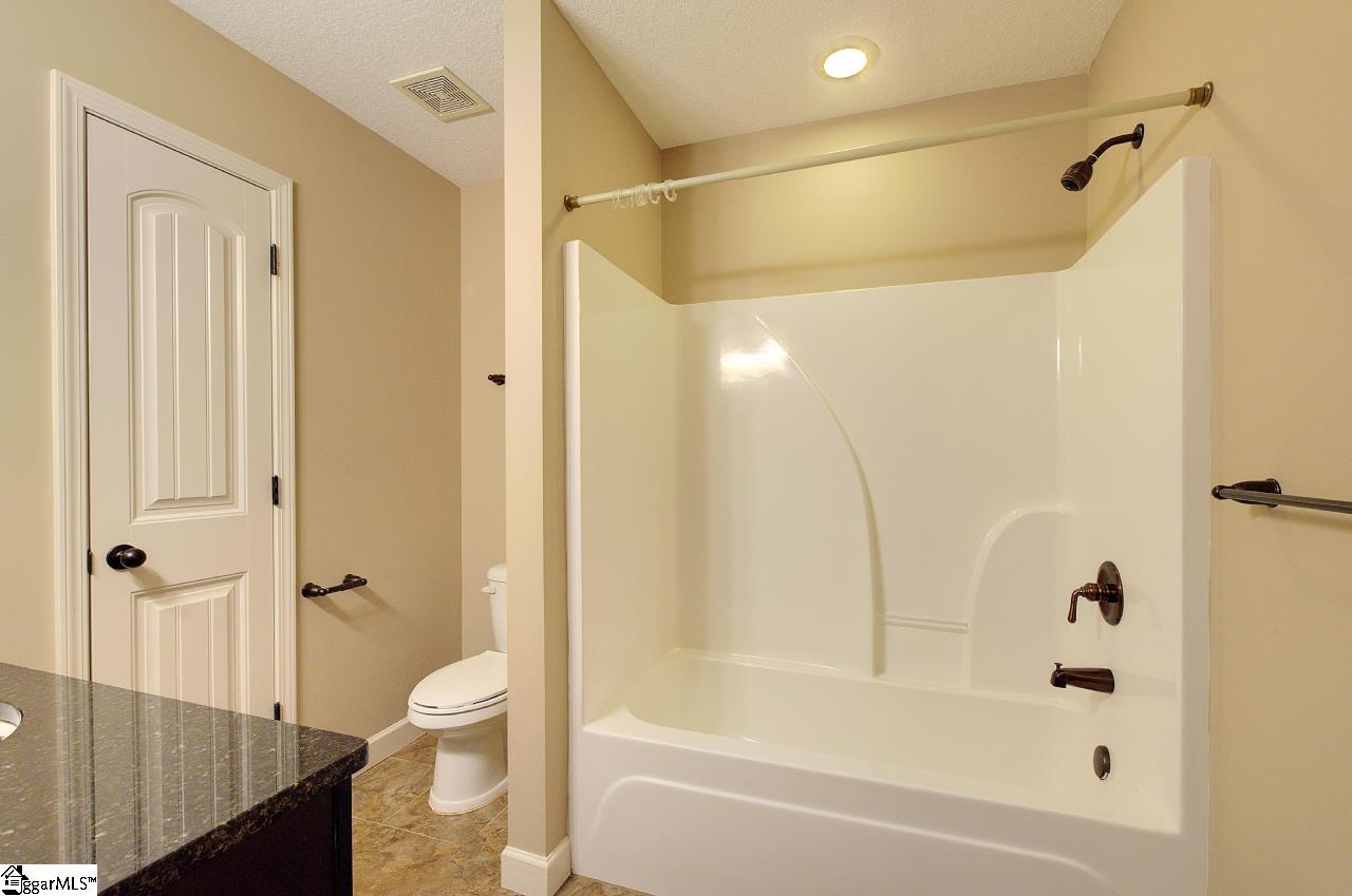 411 Shoreline Boulevard Boiling Springs, SC 29316