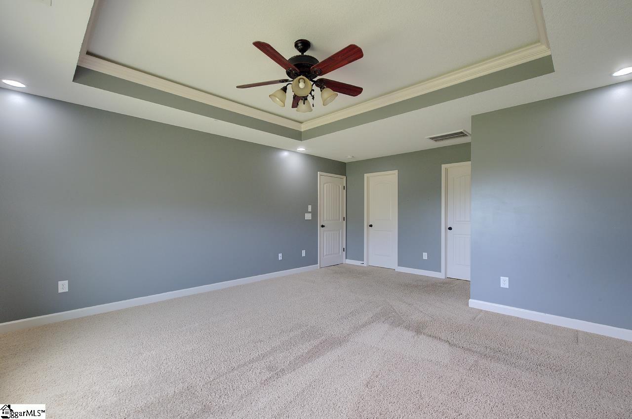 411 Shoreline Boulevard Boiling Springs, SC 29316