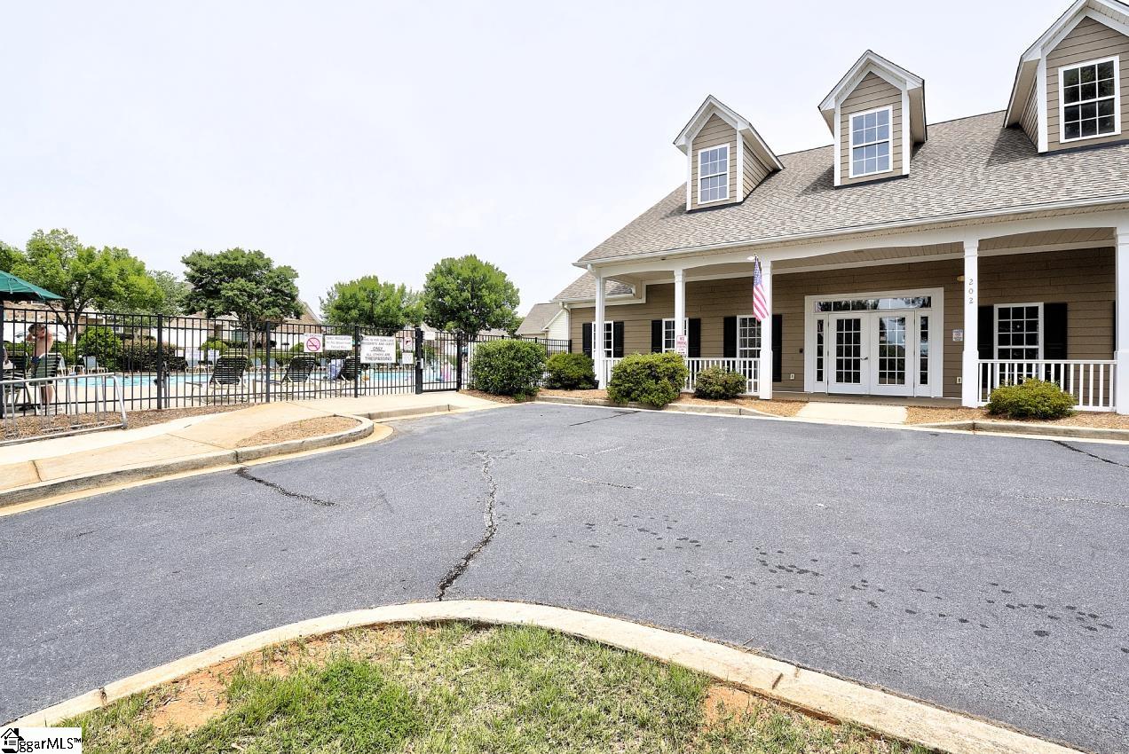 411 Shoreline Boulevard Boiling Springs, SC 29316
