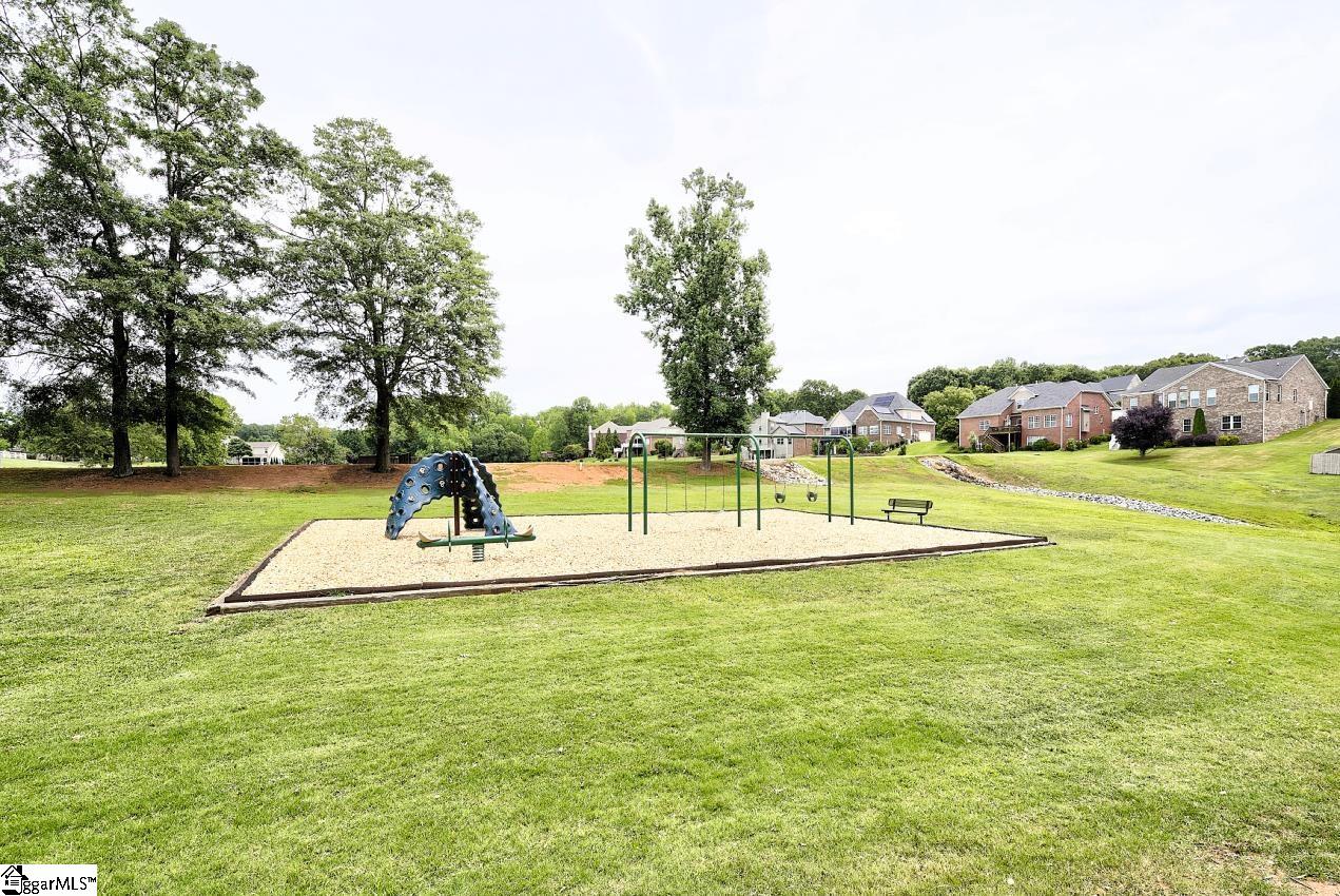 411 Shoreline Boulevard Boiling Springs, SC 29316