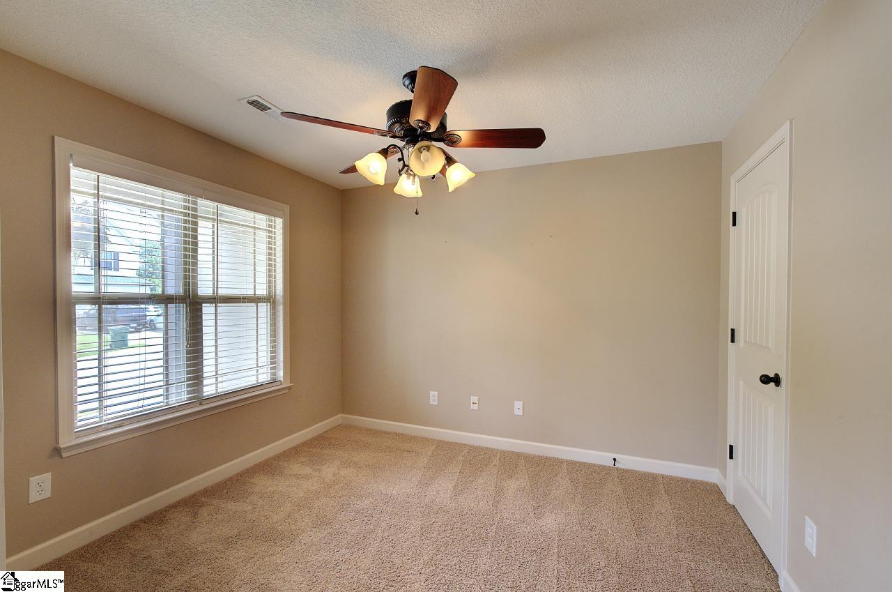411 Shoreline Boulevard Boiling Springs, SC 29316