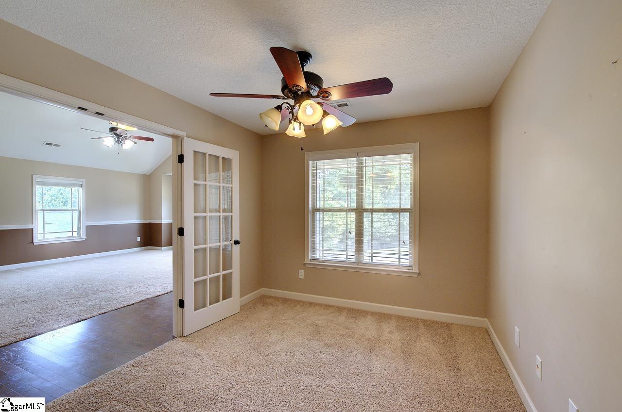 411 Shoreline Boulevard Boiling Springs, SC 29316