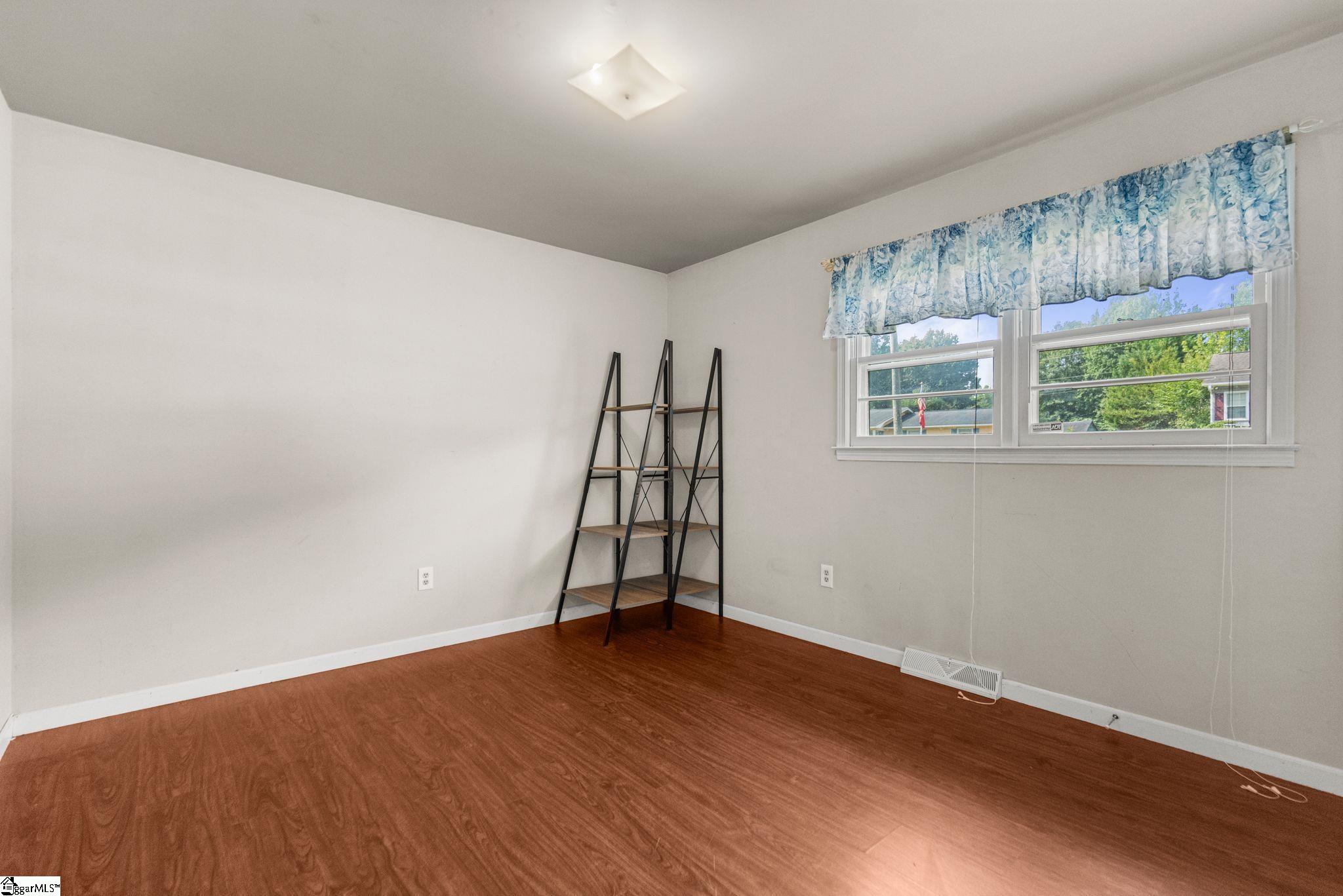 111 Faunawood Drive Simpsonville, SC 29680