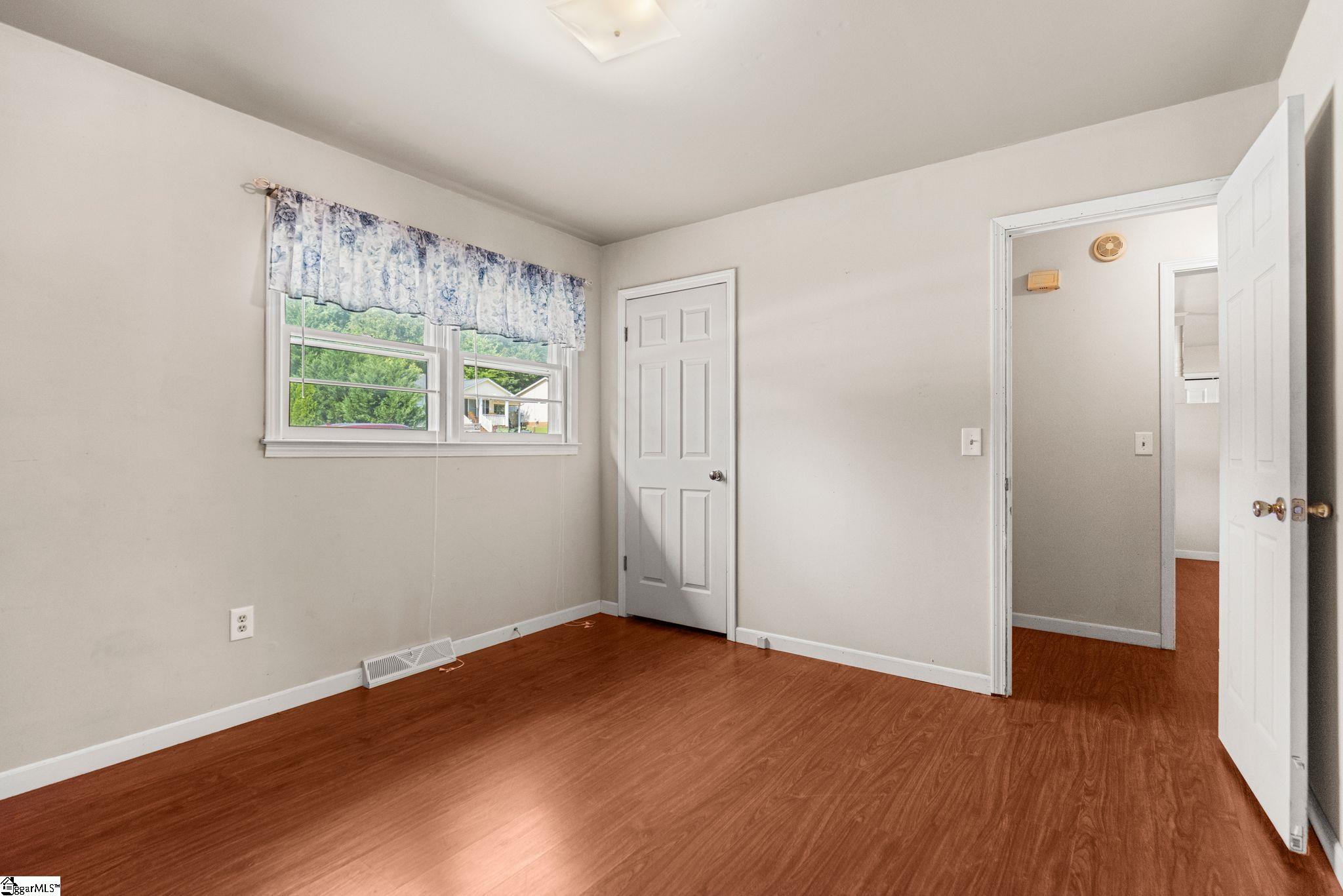 111 Faunawood Drive Simpsonville, SC 29680