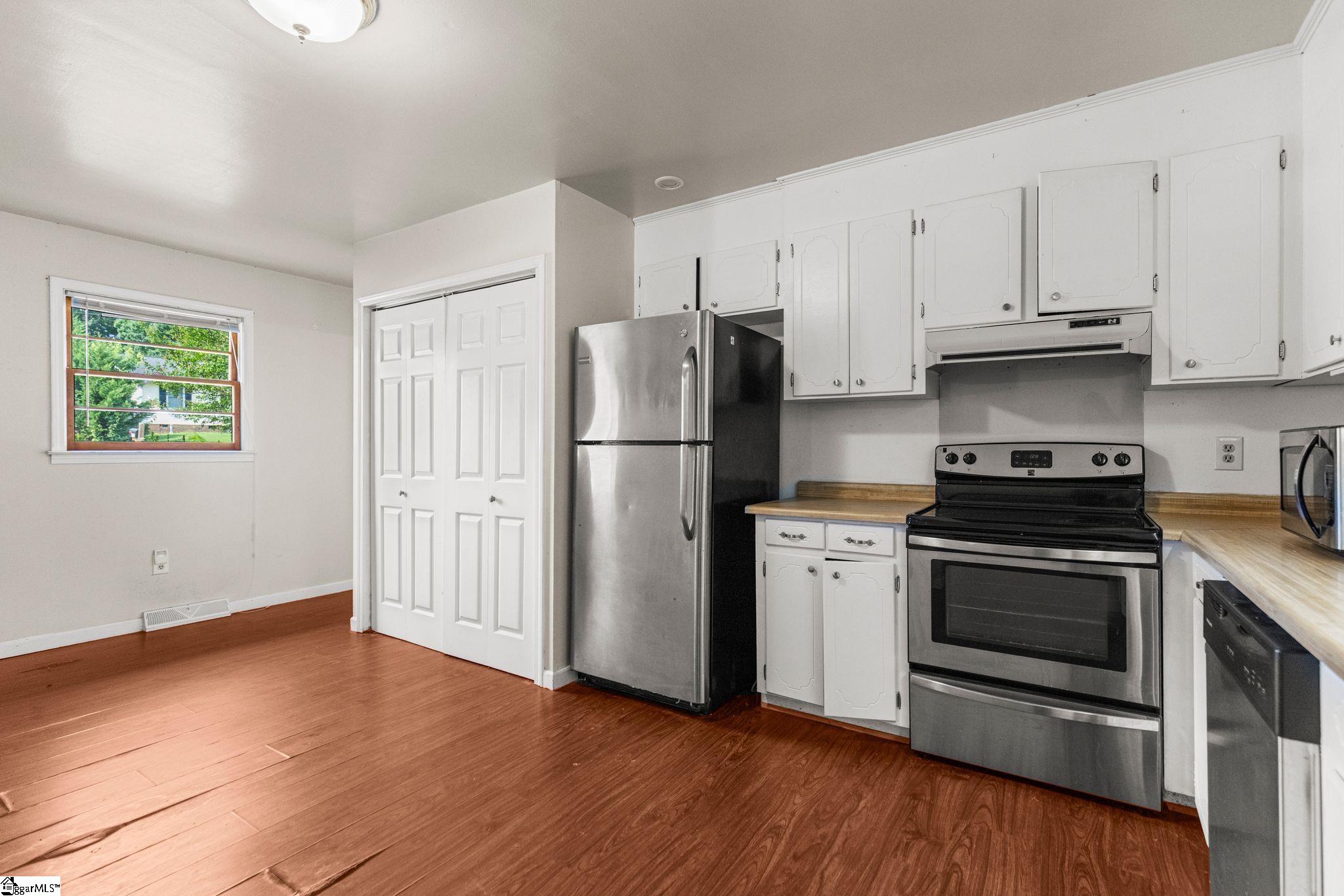 111 Faunawood Drive Simpsonville, SC 29680