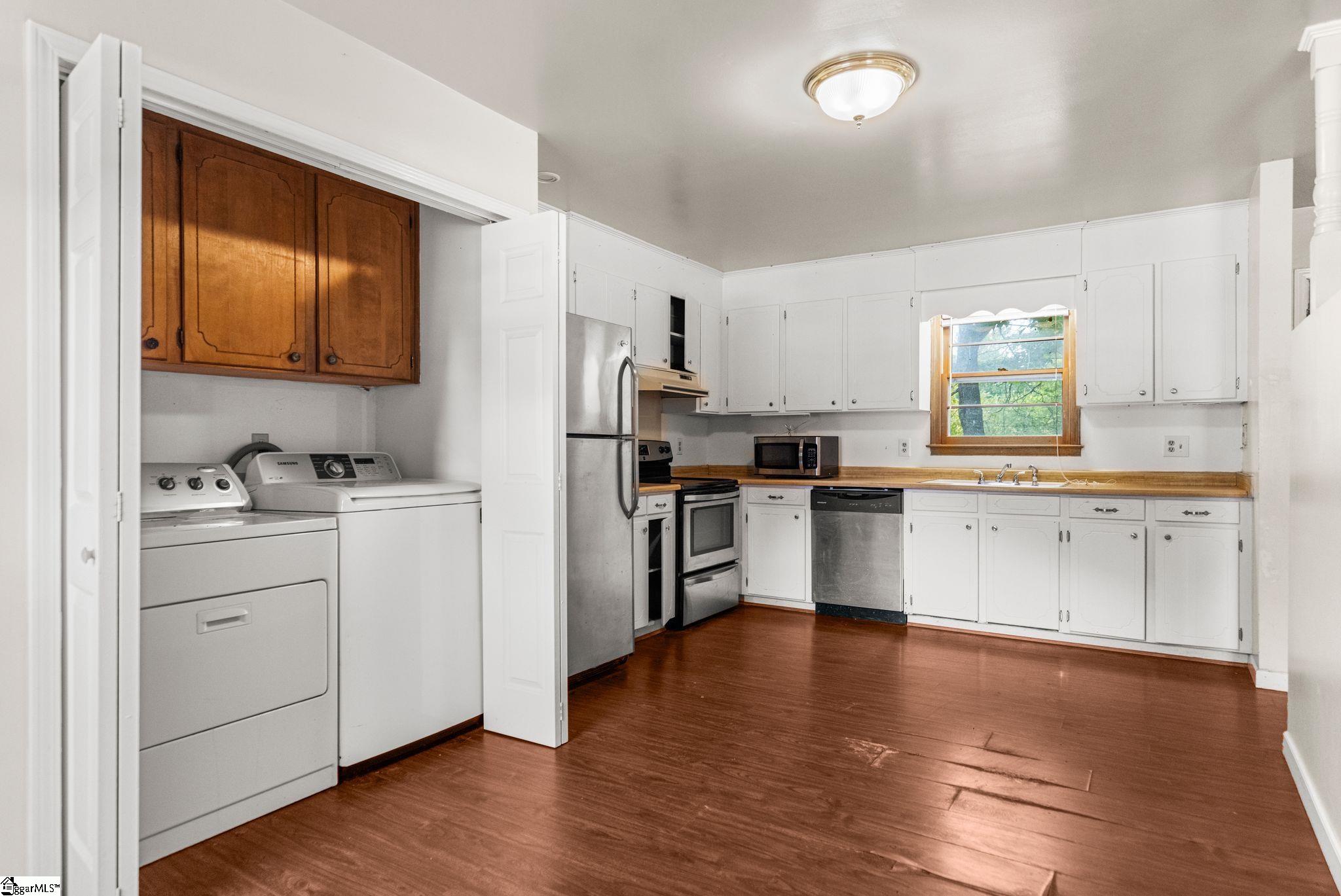 111 Faunawood Drive Simpsonville, SC 29680