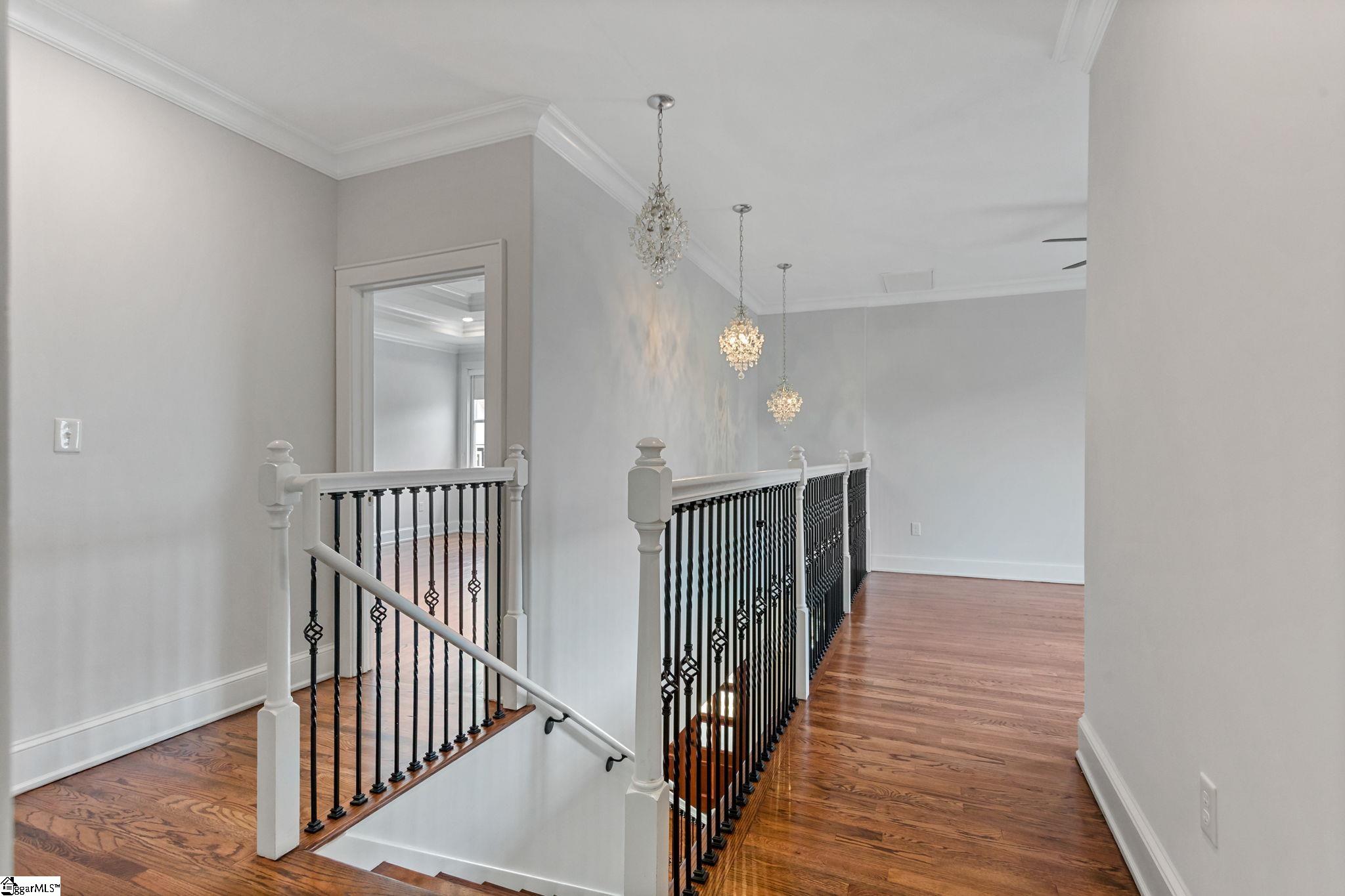 204 Crestwood Drive Greenville, SC 29609