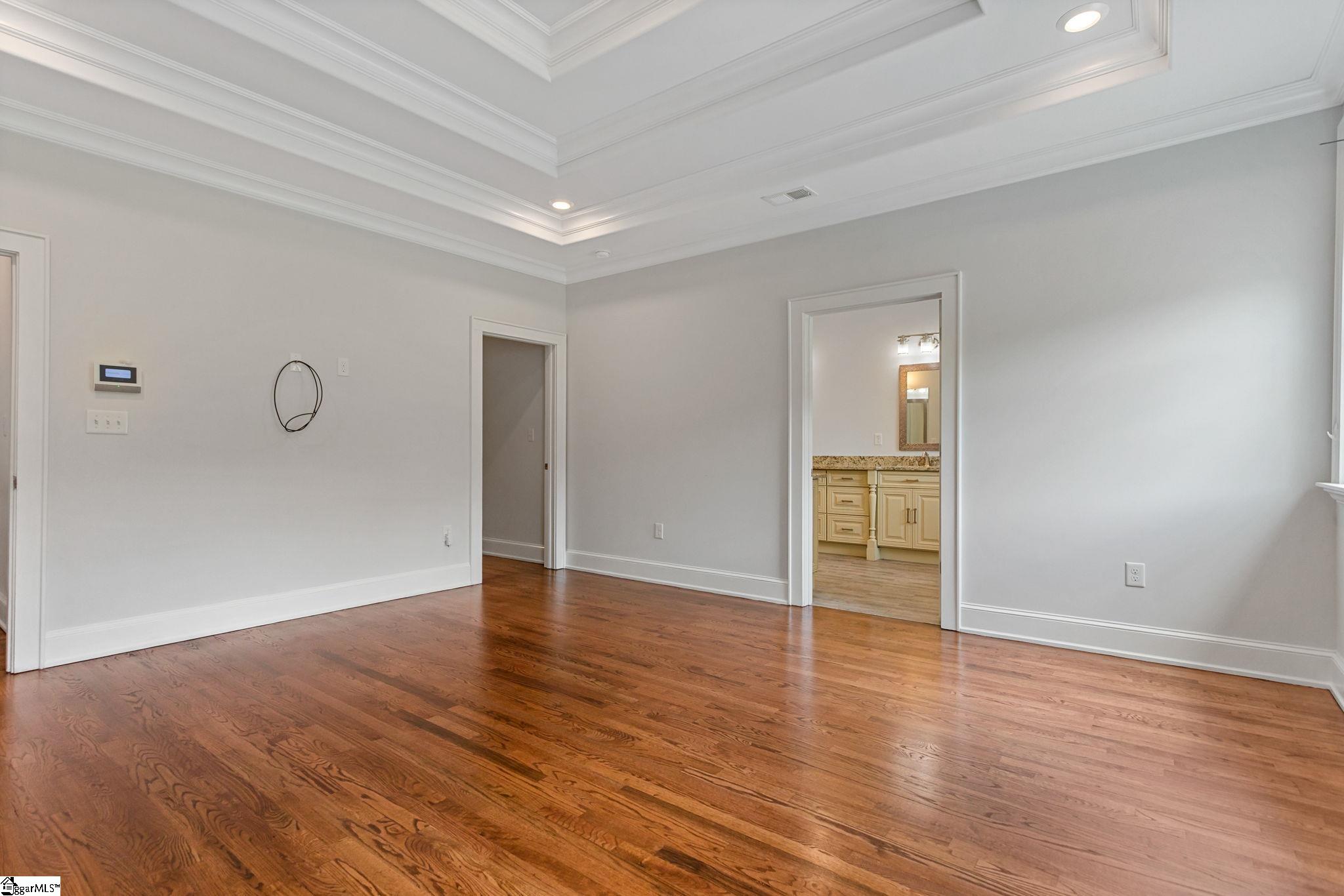 204 Crestwood Drive Greenville, SC 29609