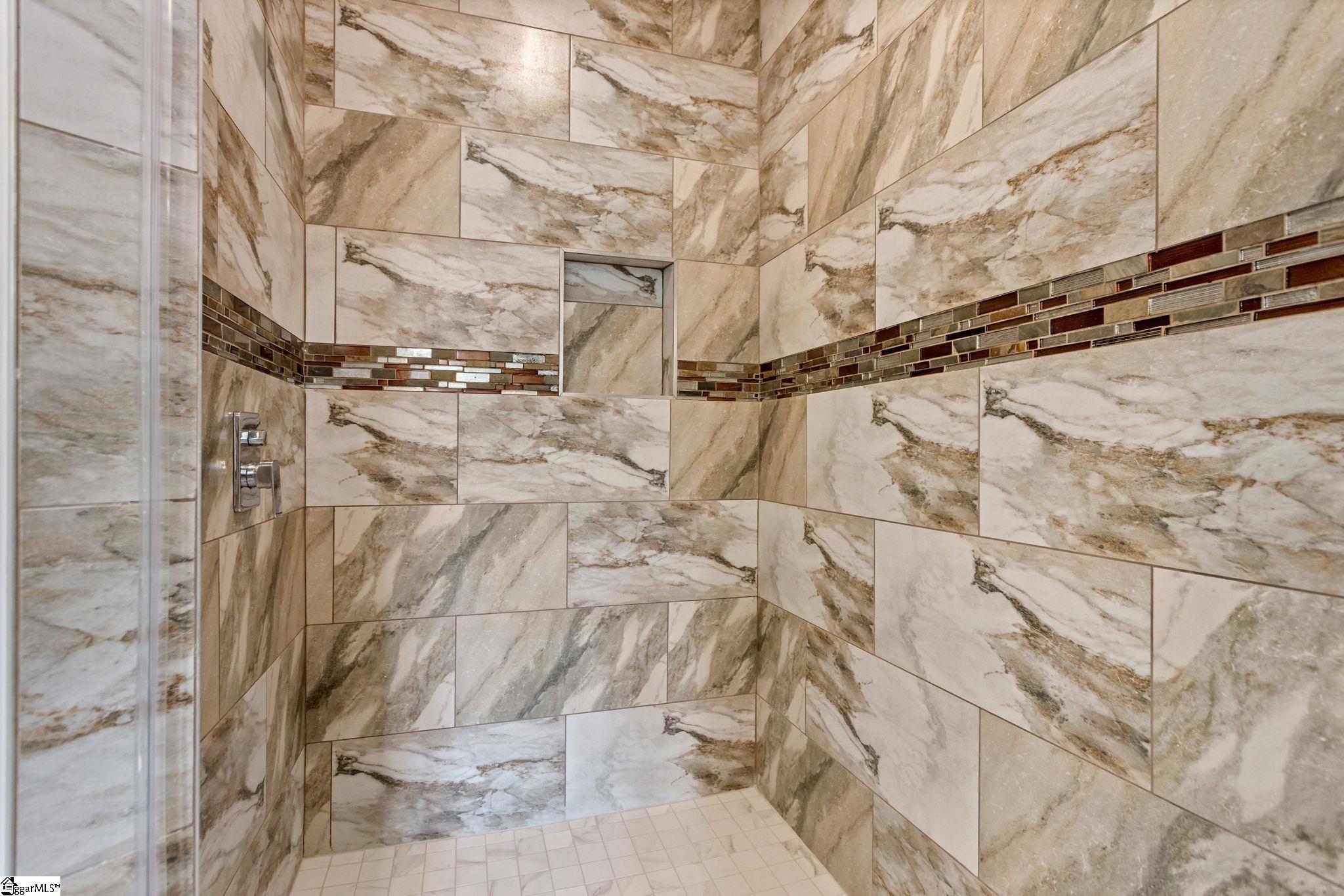 204 Crestwood Drive Greenville, SC 29609