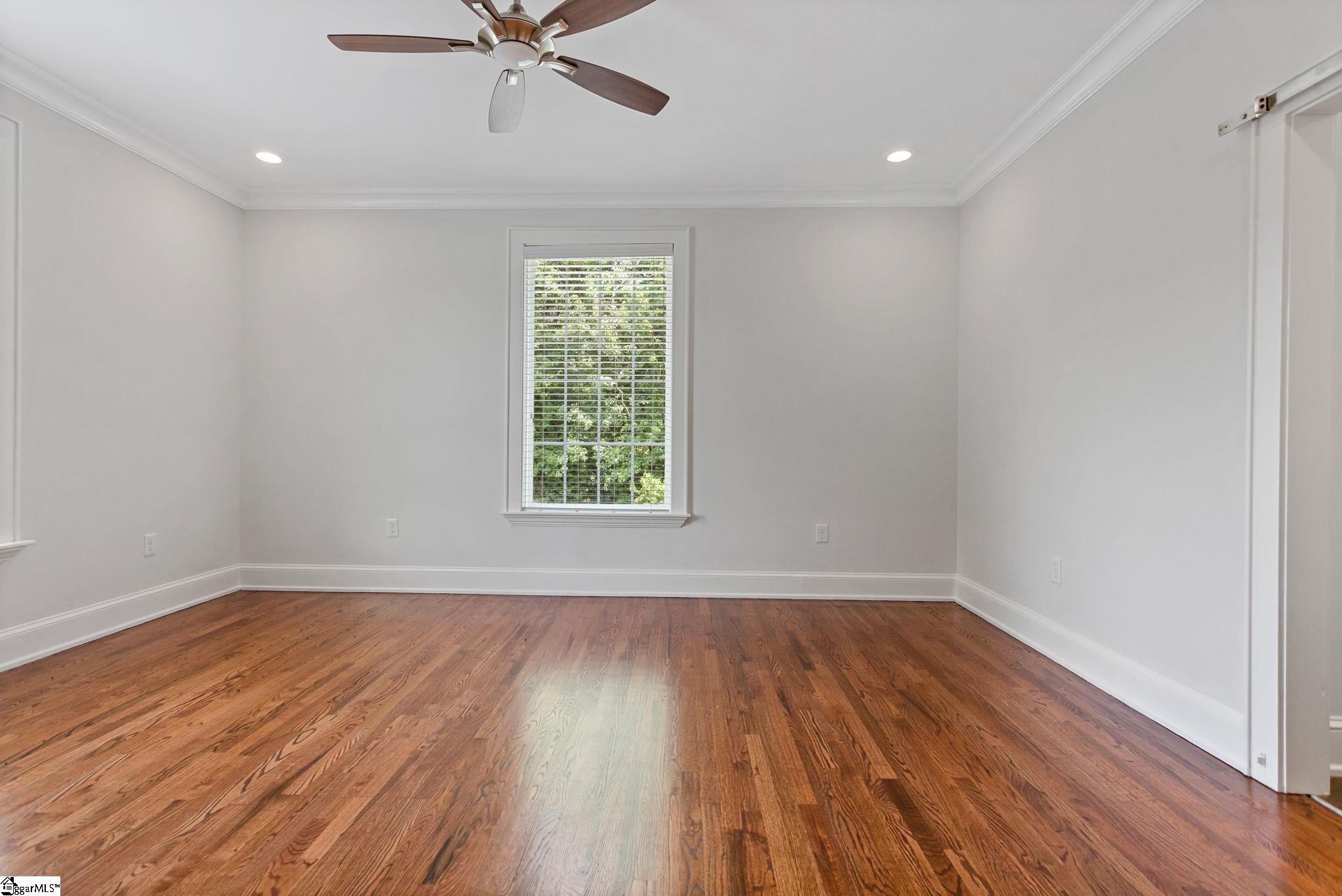 204 Crestwood Drive Greenville, SC 29609