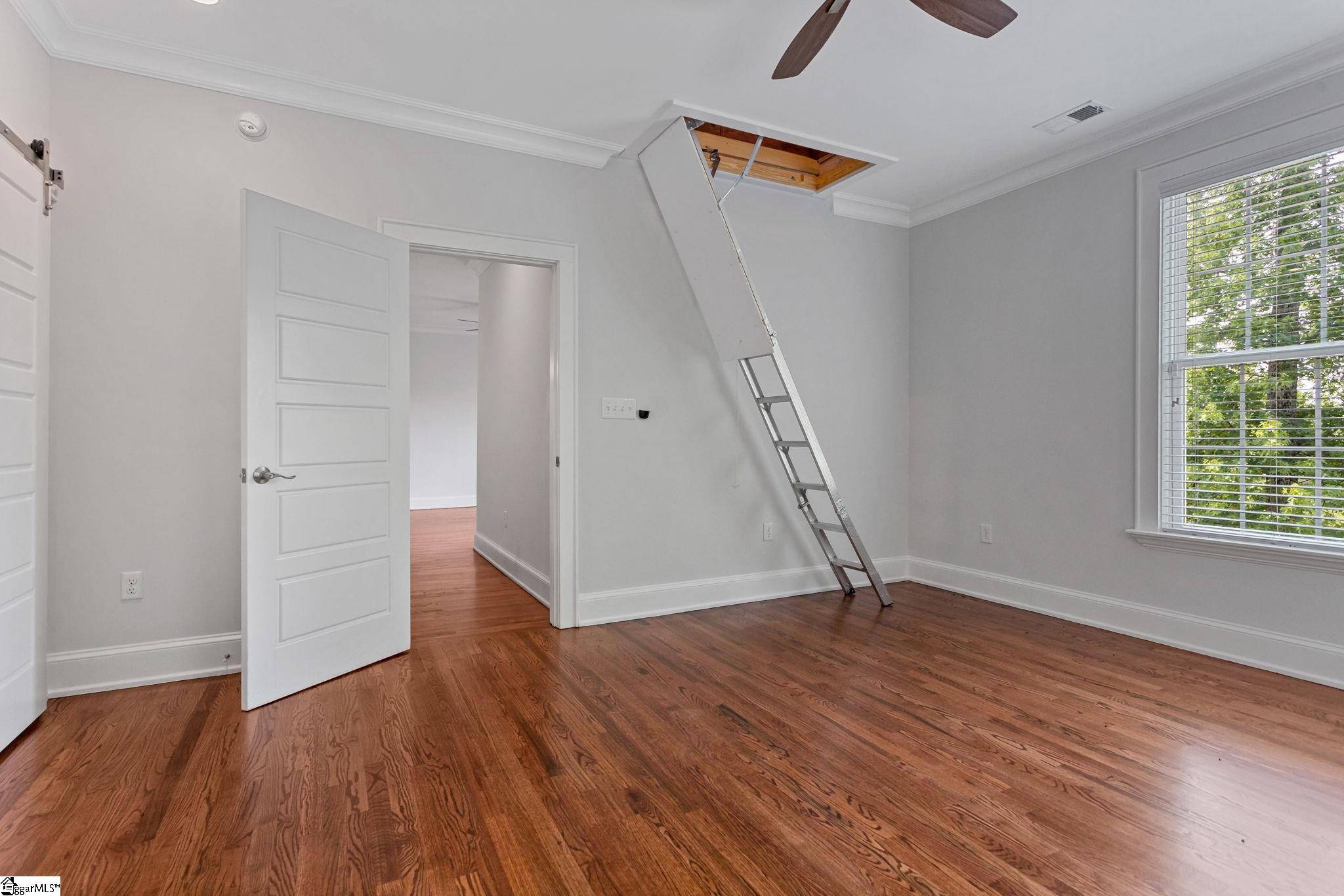 204 Crestwood Drive Greenville, SC 29609
