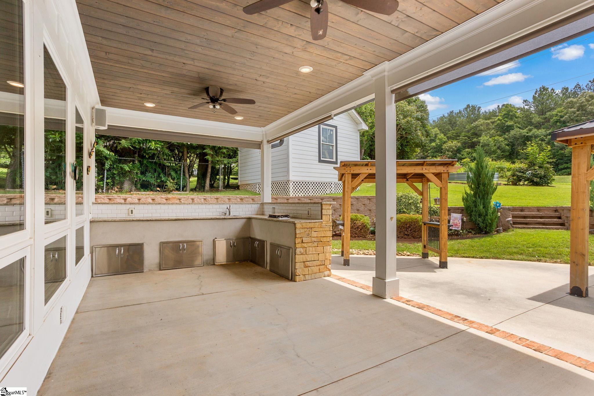 204 Crestwood Drive Greenville, SC 29609