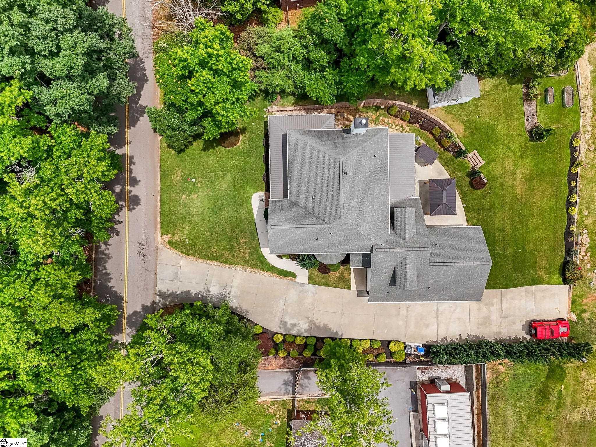 204 Crestwood Drive Greenville, SC 29609