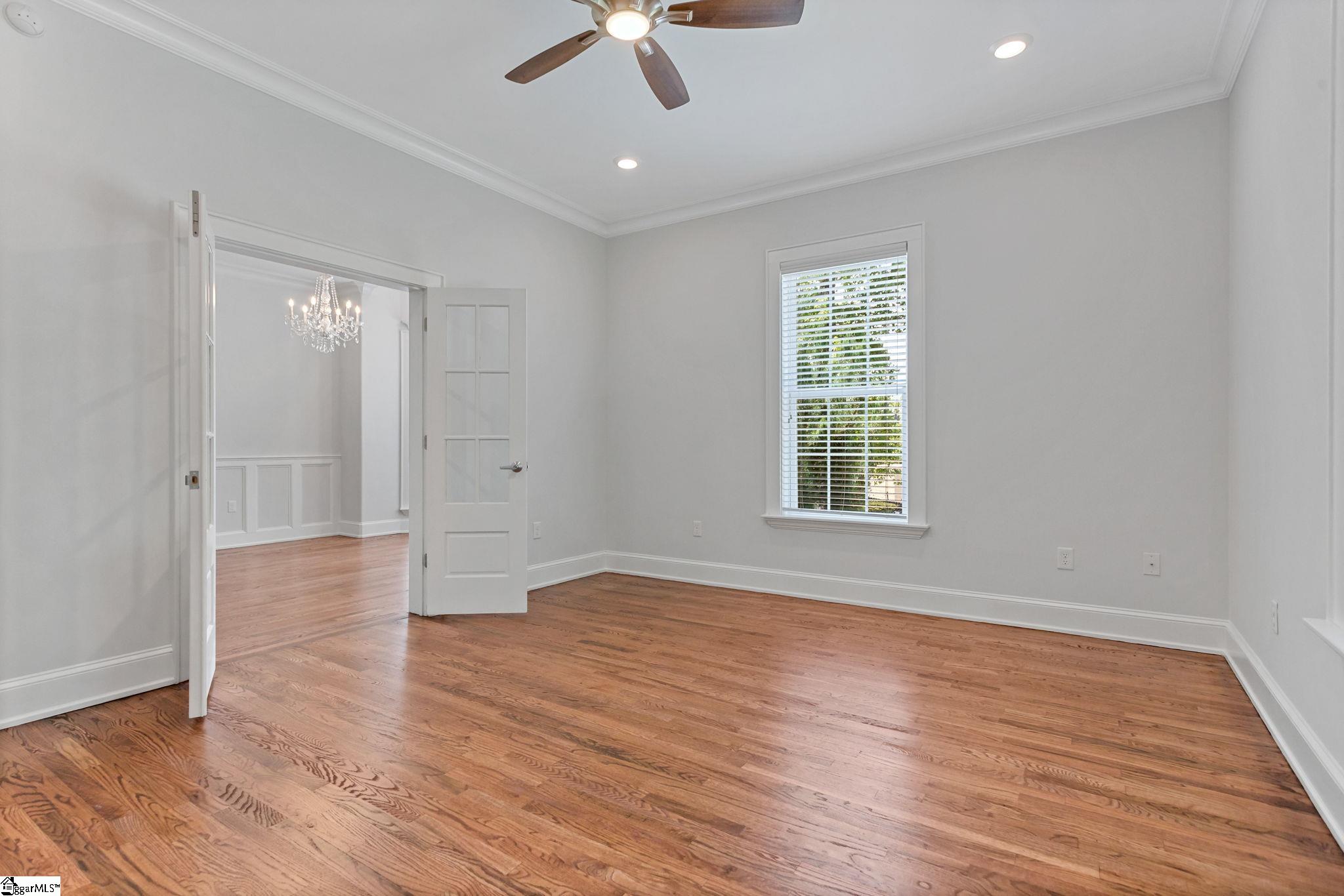 204 Crestwood Drive Greenville, SC 29609