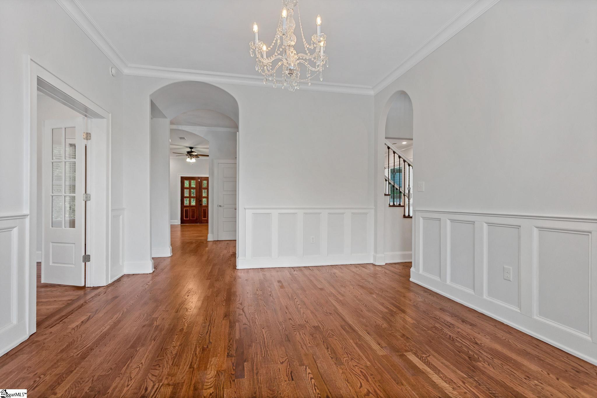 204 Crestwood Drive Greenville, SC 29609